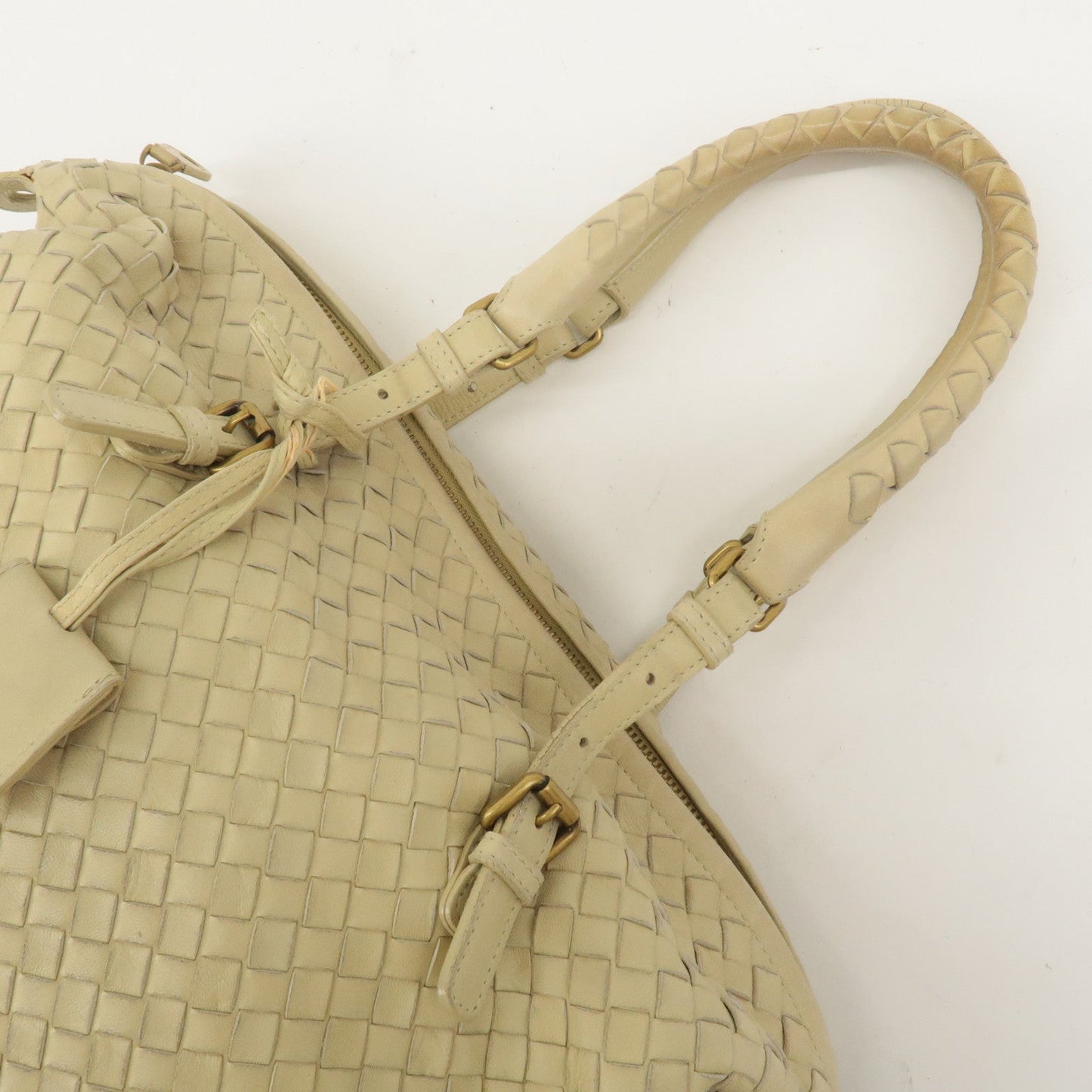 BOTTEGA VENETA Intrecciato Leather Boston Bag Beige 173398