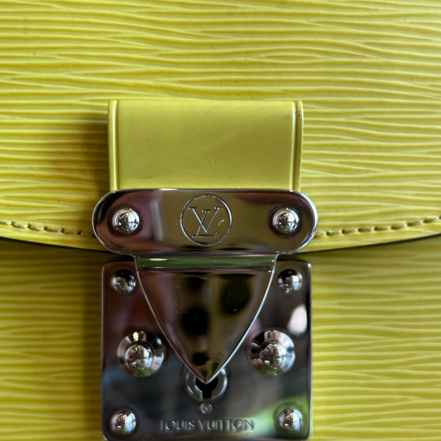 LOUIS VUITTON Eden PM Vert Acide Epi Leather Bag