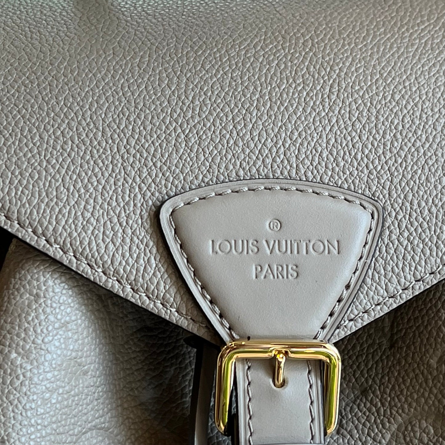 LOUIS VUITTON Montsouris NM Tourterelle Empreinte Backpack