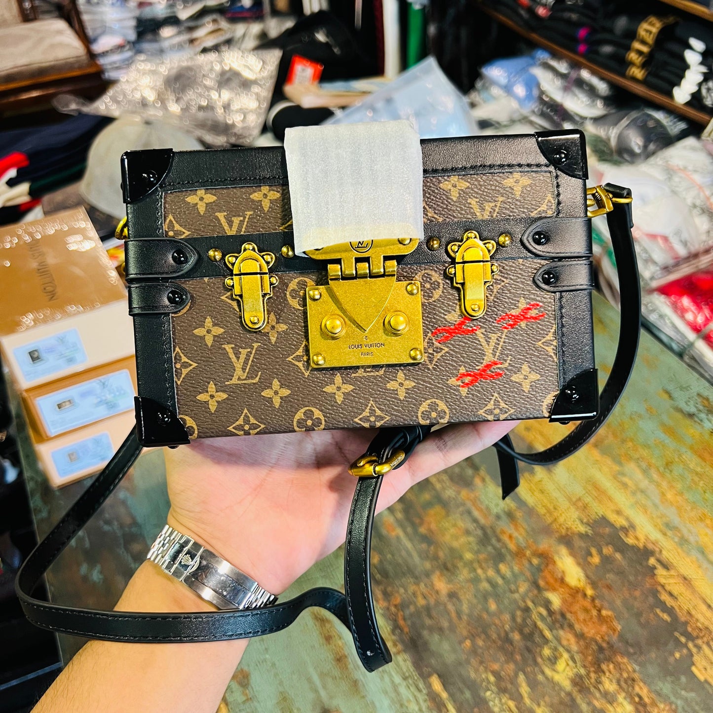 LV Trunk premium 8283