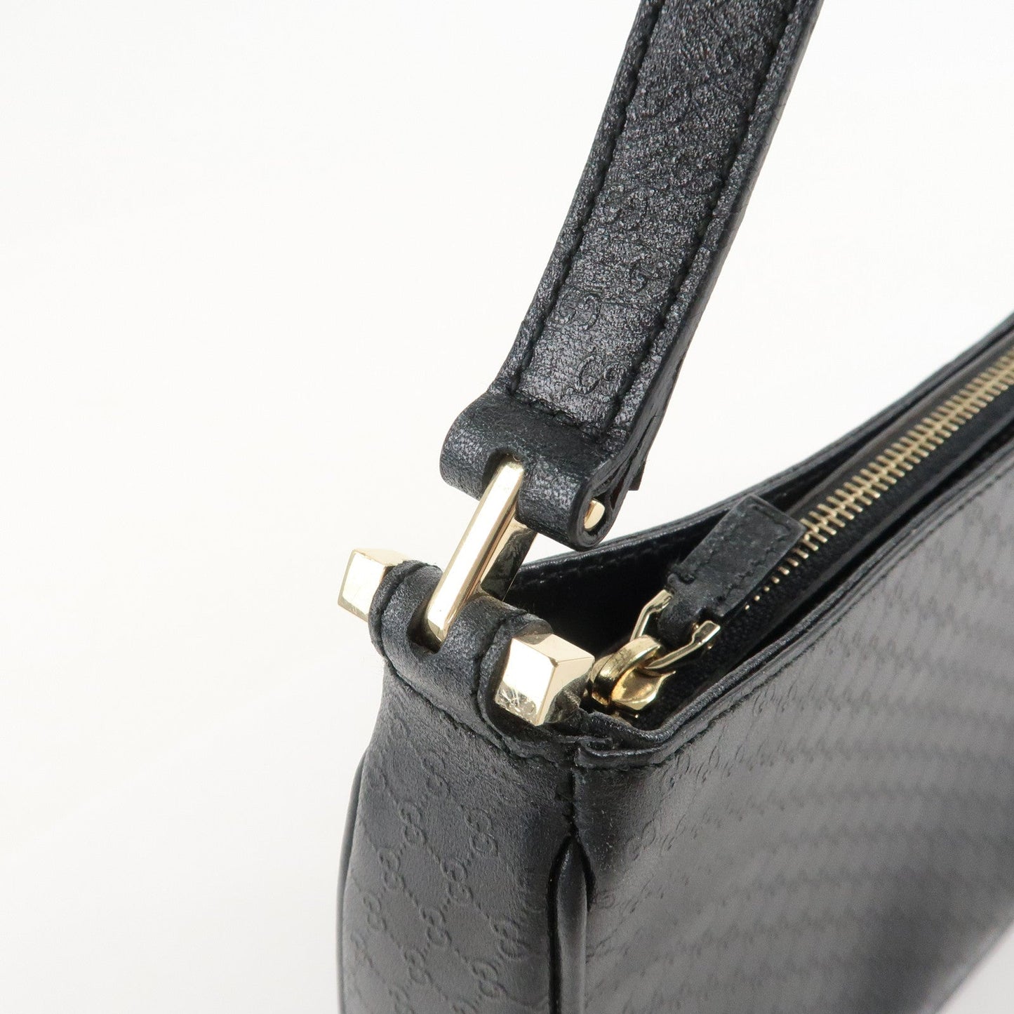 GUCCI Micro Guccissima Leather Shoulder Bag Black 001.4152