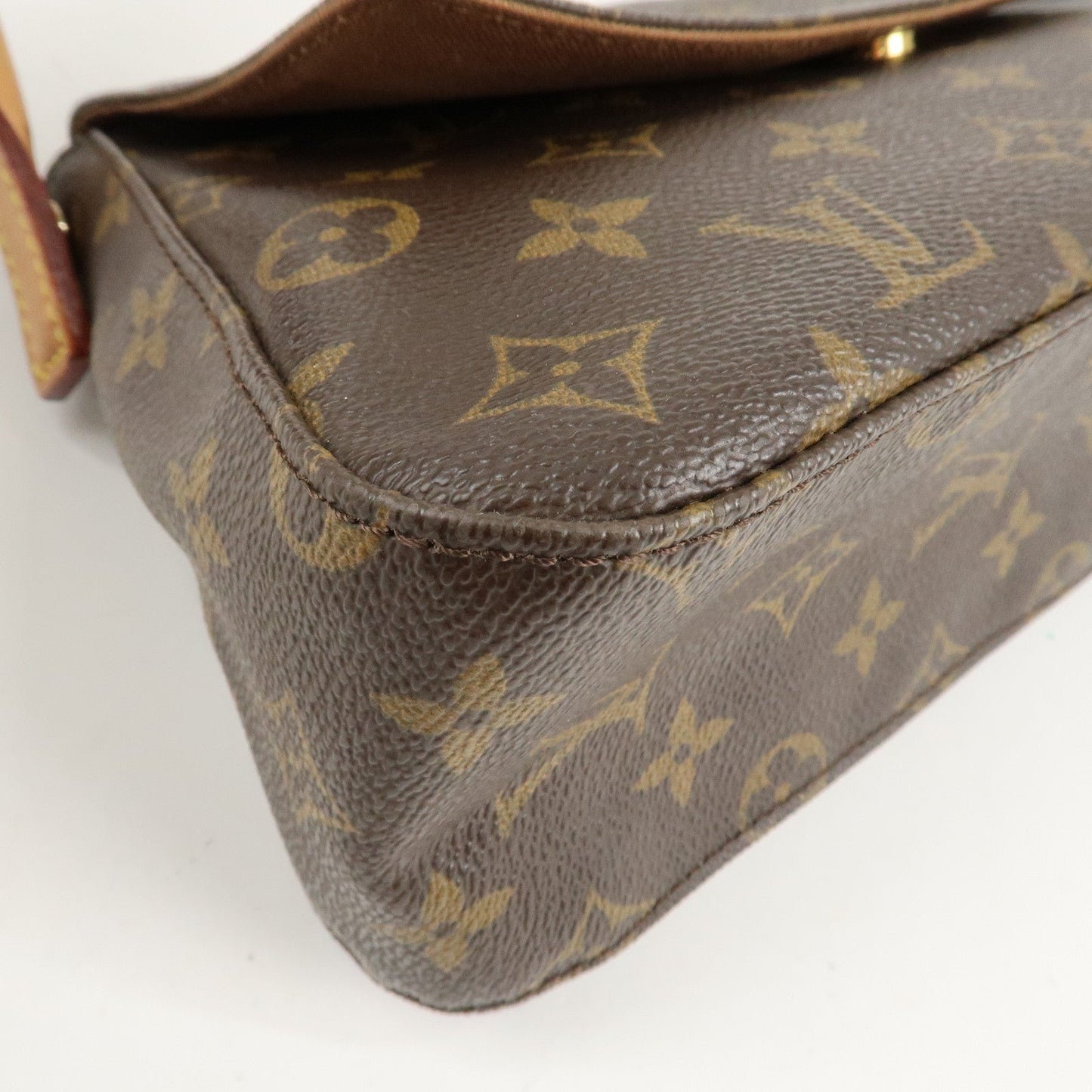 Louis Vuitton Monogram Mini Looping Shoulder Bag Hand Bag M51147