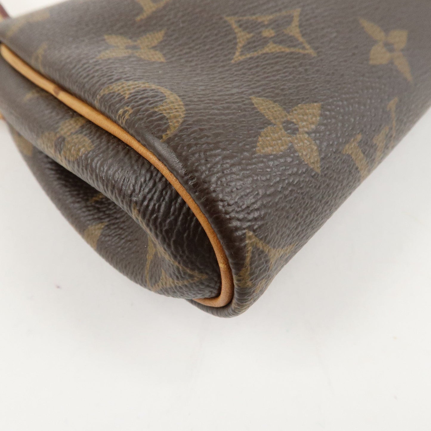 Louis Vuitton Monogram Eva 2 Way Pouch Shoulder Bag M95567