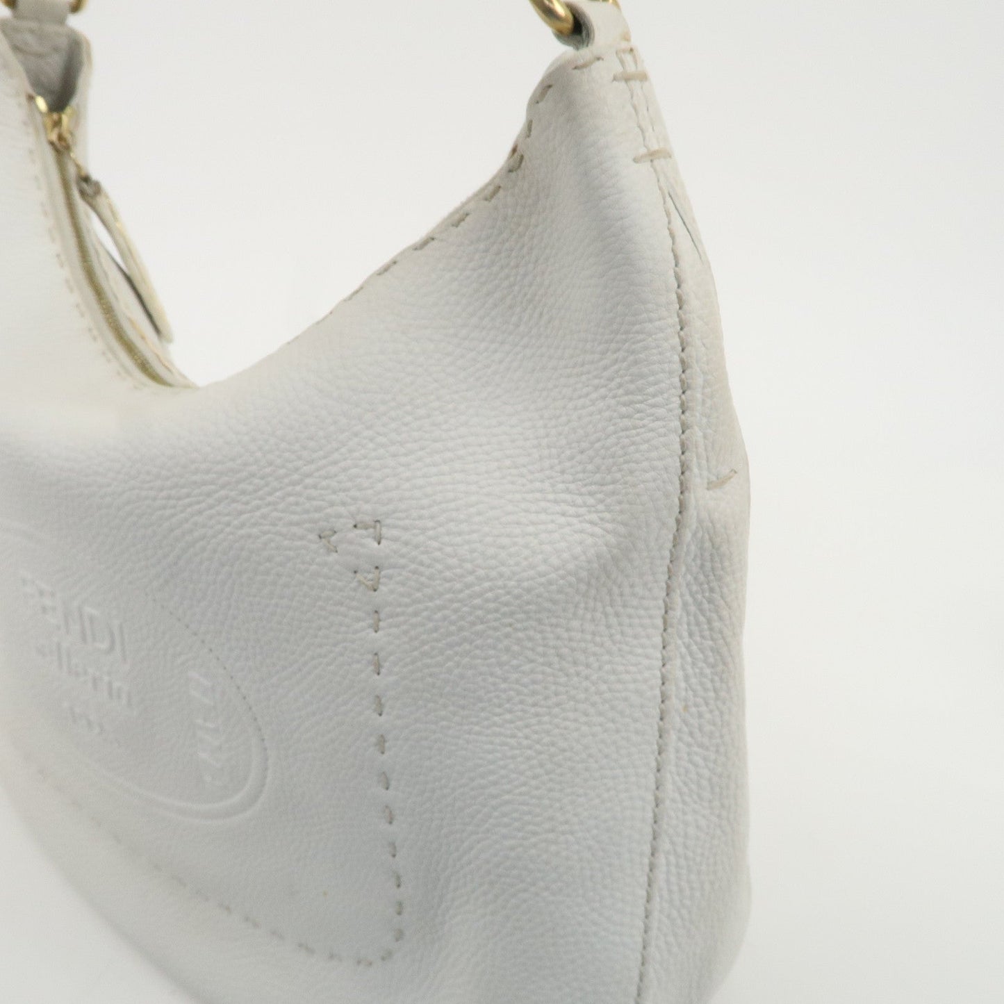 FENDI Selleria Leather Shoulder Bag White Gold Hardware 8BR648