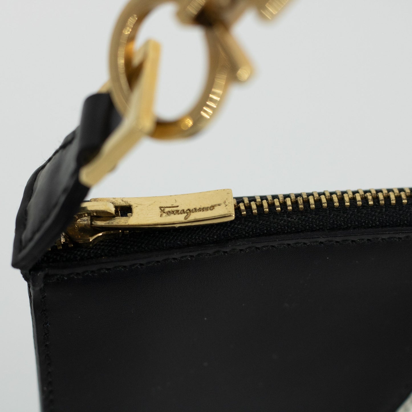 Salvatore Ferragamo Black / White Pochette