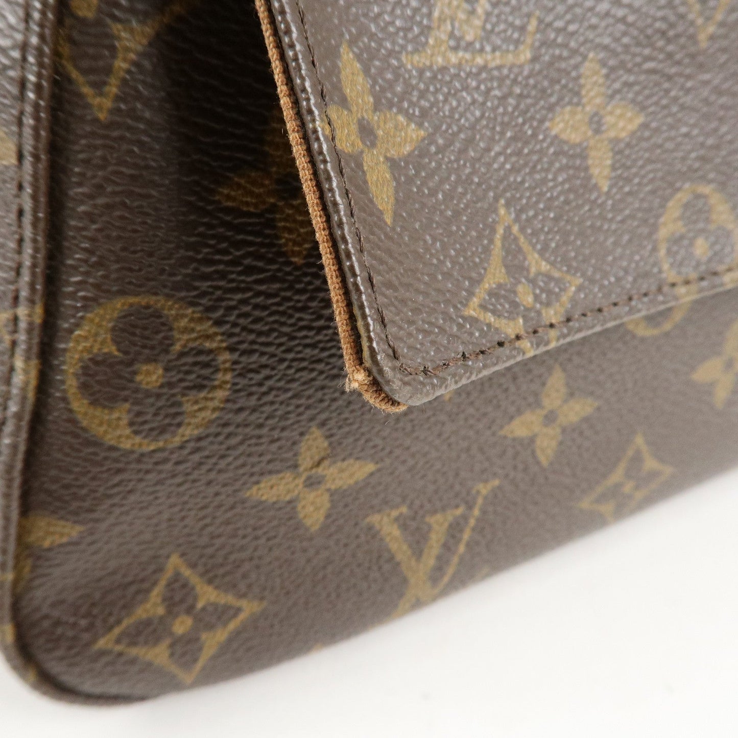 Louis Vuitton Monogram Mini Looping Shoulder Bag Hand Bag M51147