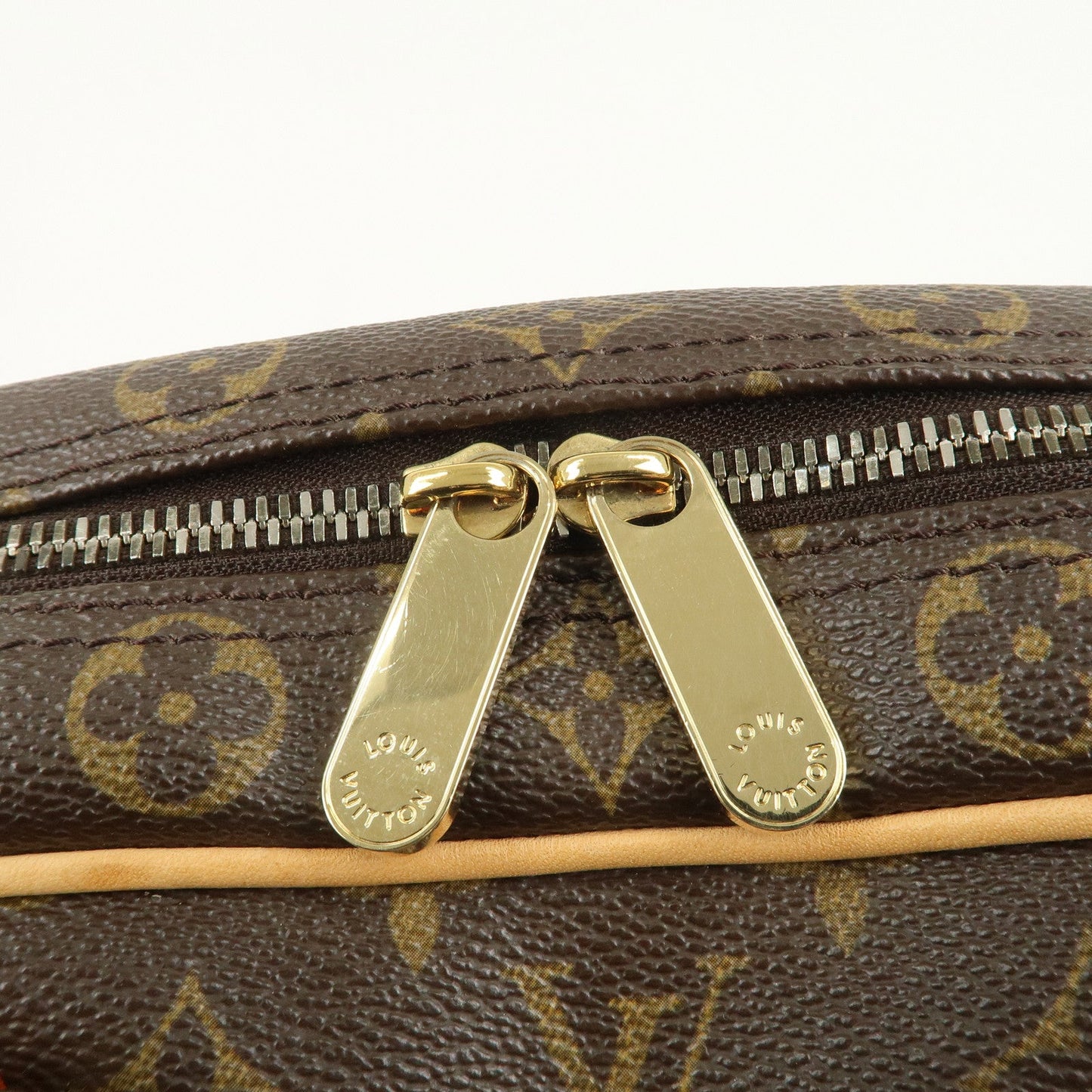 Louis Vuitton Monogram Manhattan PM Hand Bag Gold Hardware M40026