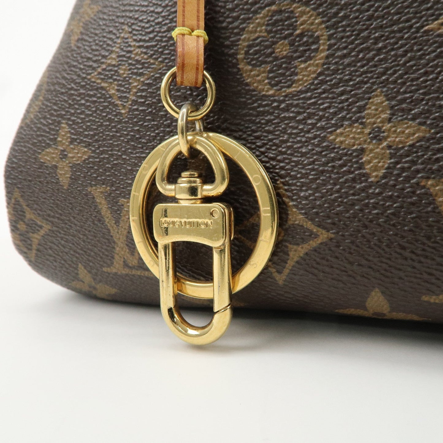 Louis Vuitton Monogram Artsy MM Shoulder Bag Brown M40249