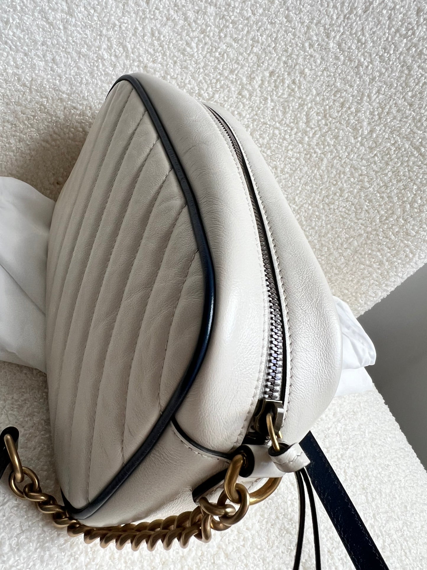 Gucci Torchon GG White Marmont Small Shoulder Bag (RRP £1180)