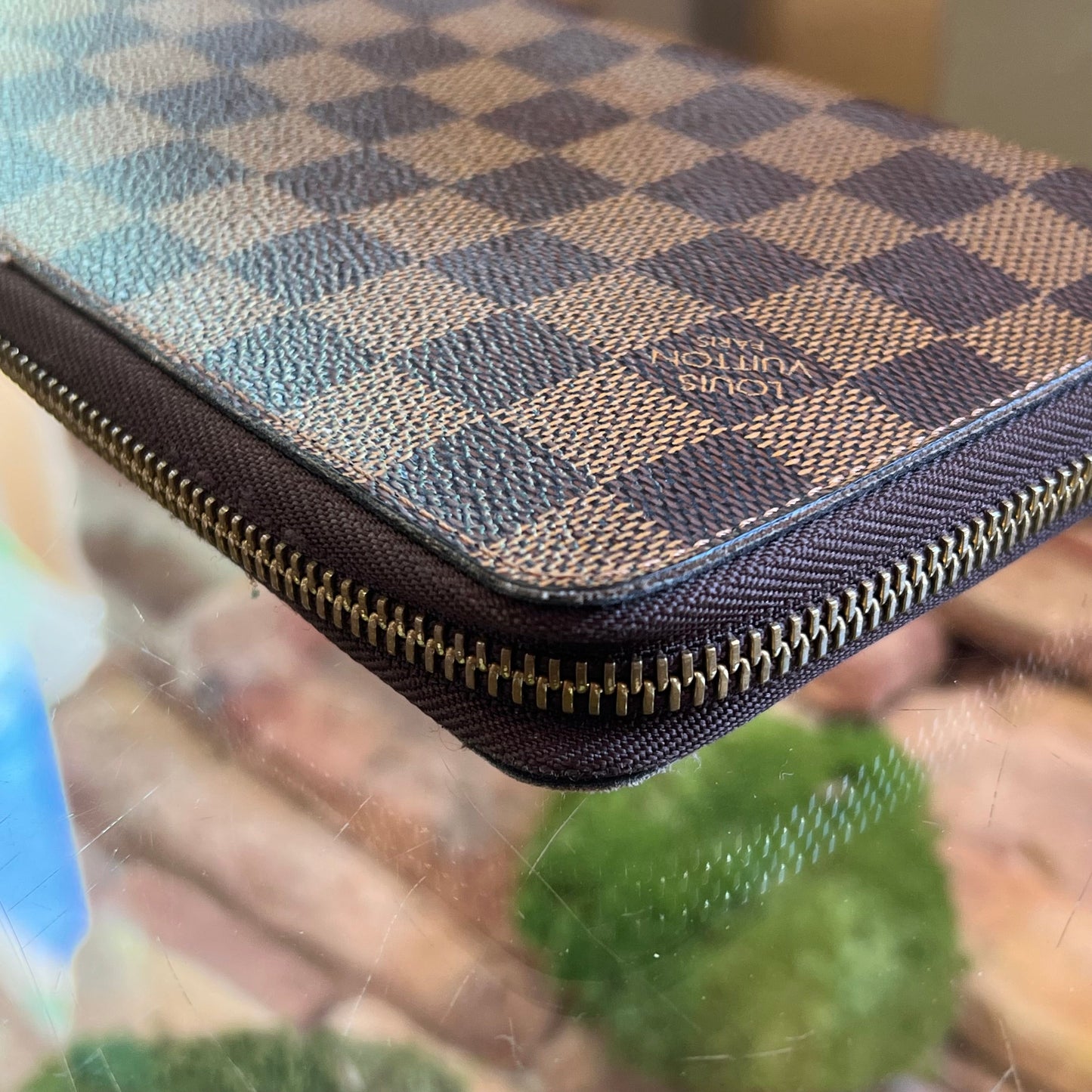 LOUIS VUITTON  Damier Ebene Zippy Organizer Wallet