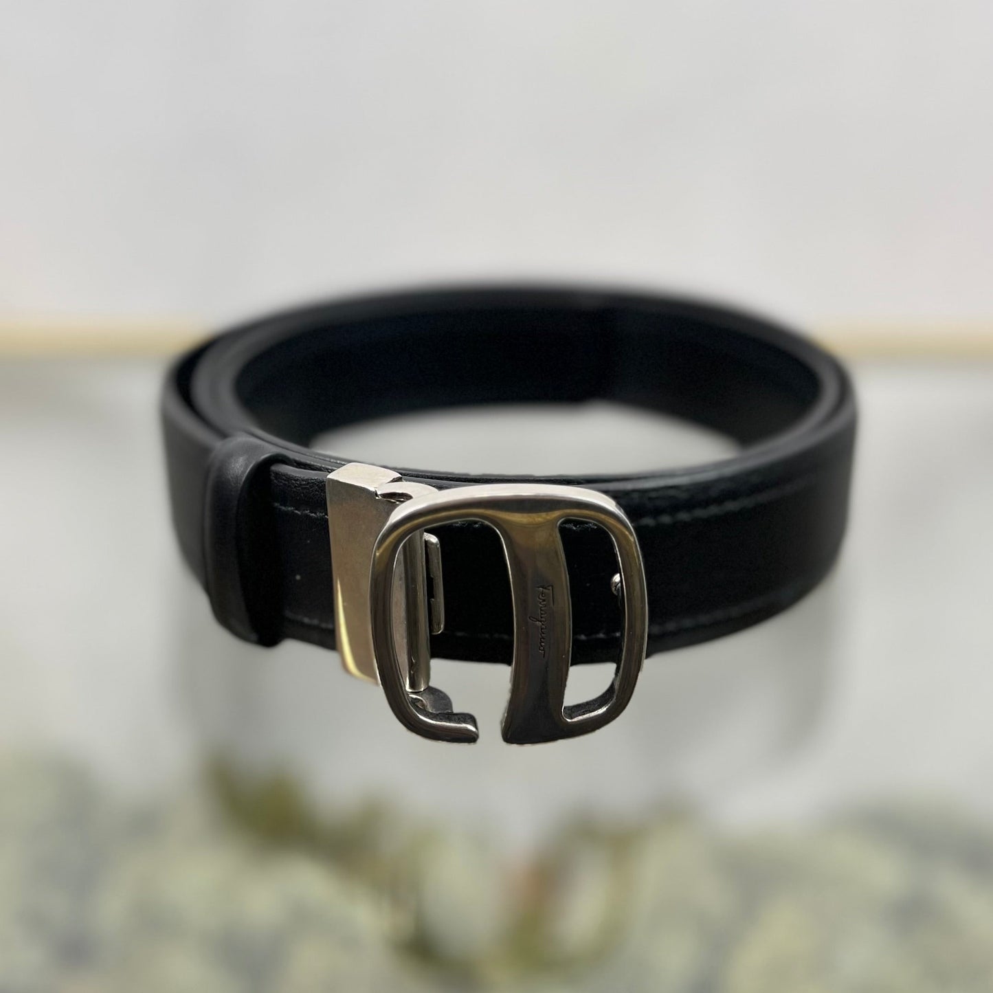 SALVATORE FERRAGAMO Black Leather Gancini Belt  Sz 40