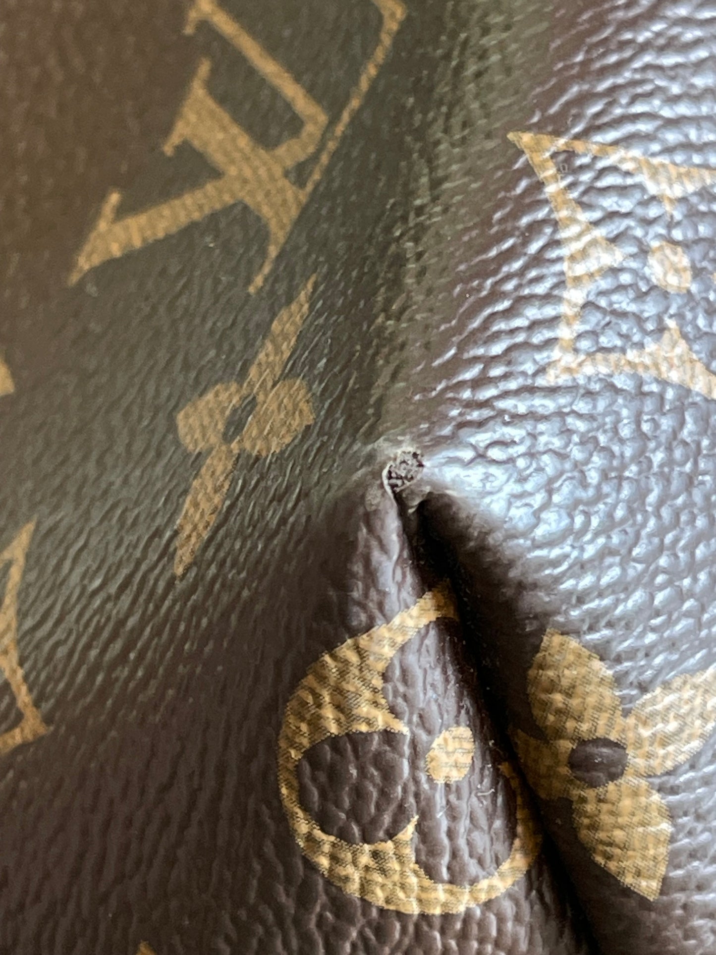 LOUIS VUITTON Graceful MM Shoulder Bag