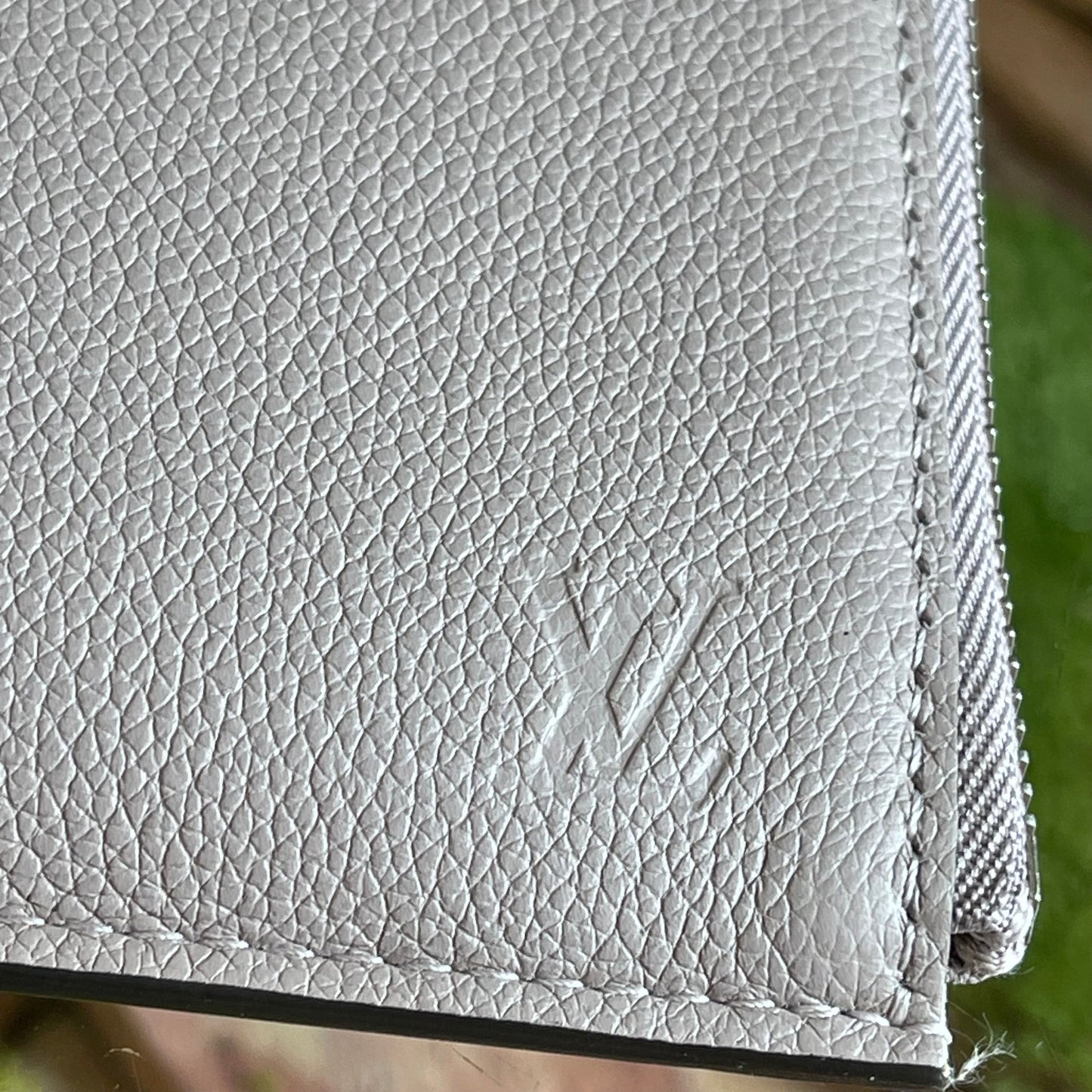 LOUIS VUITTON Jour PM Taupe Leather Pochette