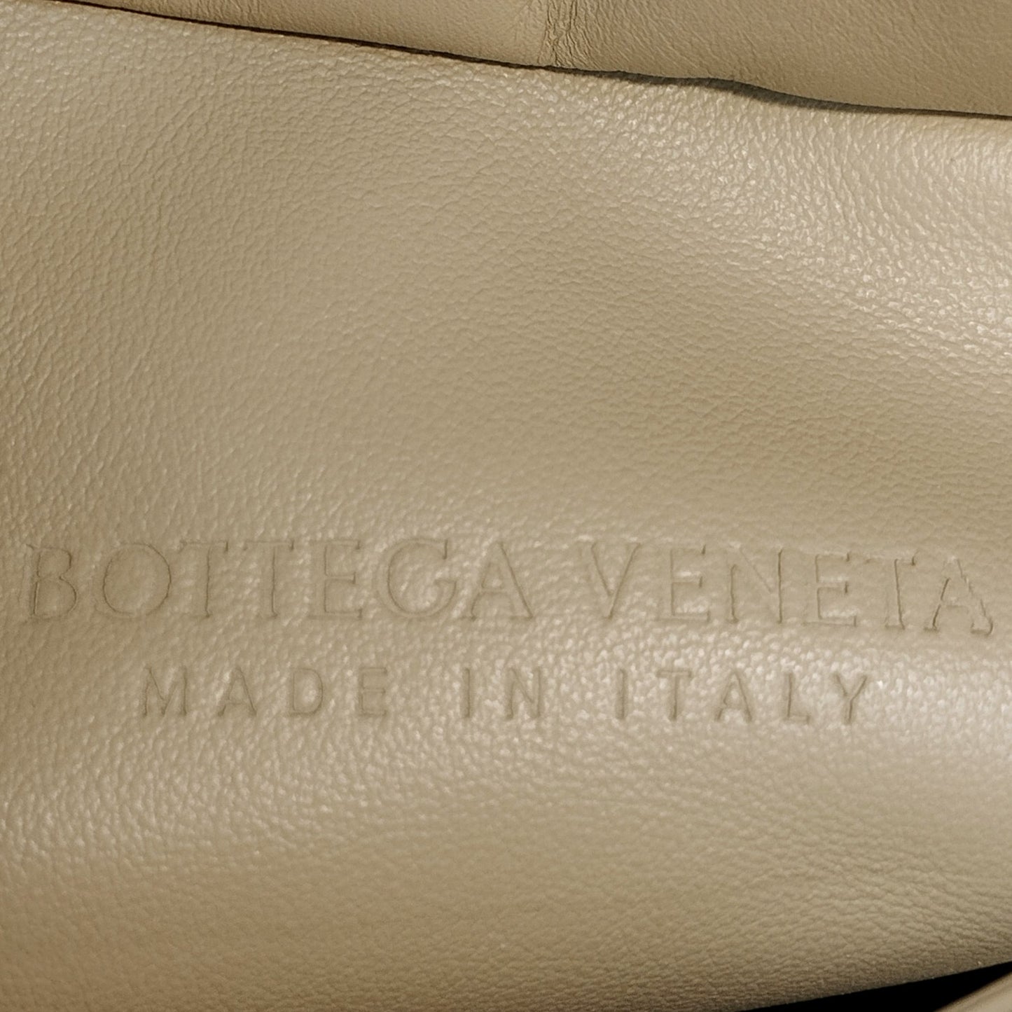 Bottega Veneta The Bulb Medium Beige