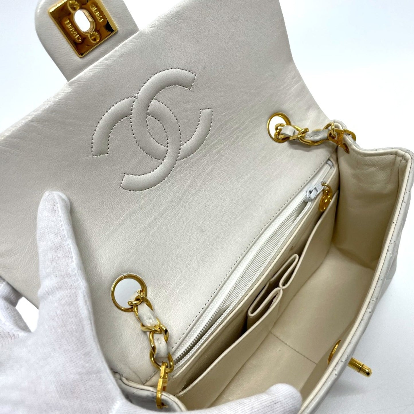 Chanel CC Mark Bag ChainShoulder Crossbody Shoulder Bag White GoldHardware