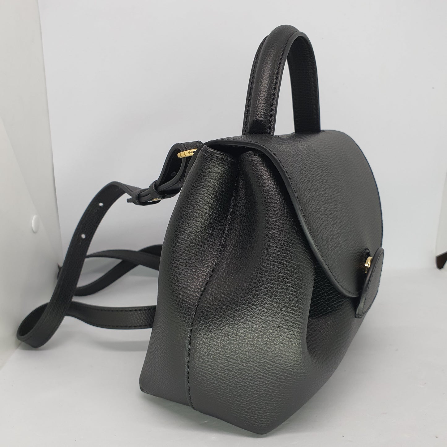 Numero Uno Nano (Black Textured Leather)