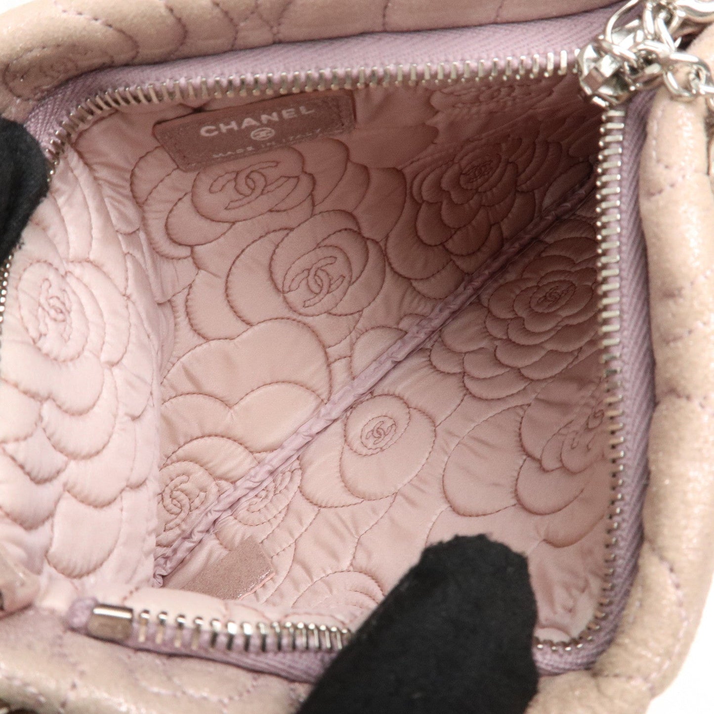 CHANEL Camelia Shiny Lambskin Chain Shoulder Bag Pink