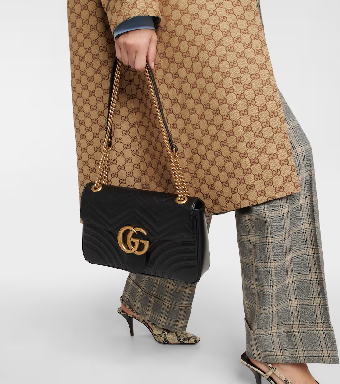 GUCCI GG Marmont Medium shoulder bag