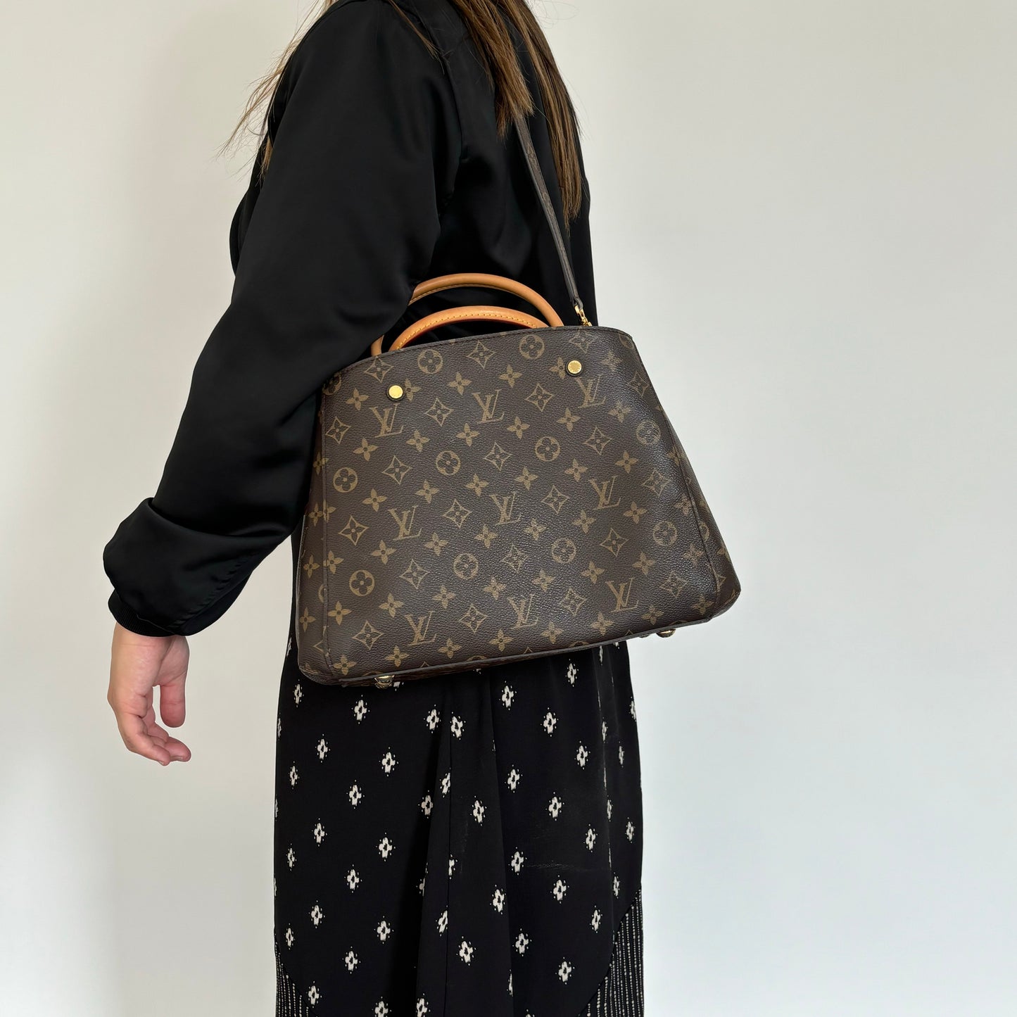 Louis Vuitton Monogram Montaigne MM with Shoulder Strap TR2186