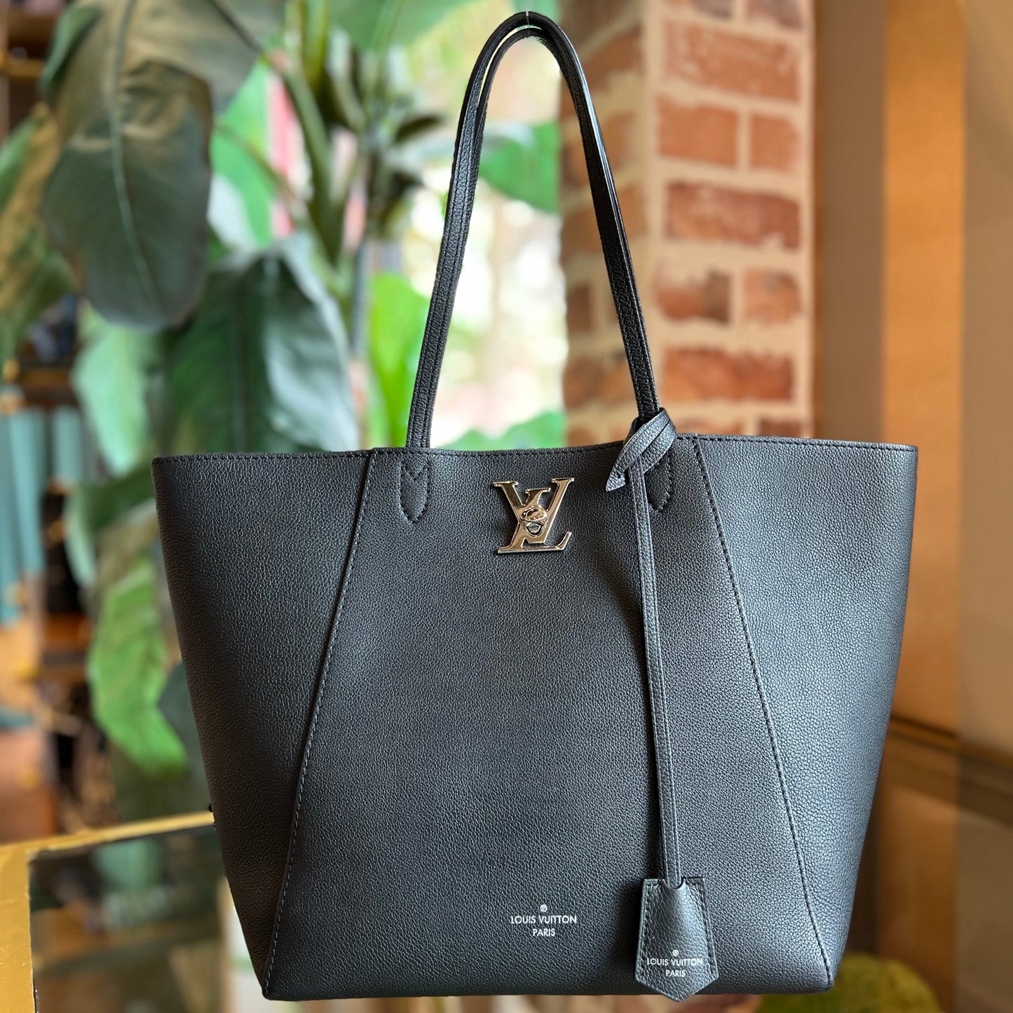 LOUIS VUITTON Lockme Go Black Calfskin Tote Bag TS