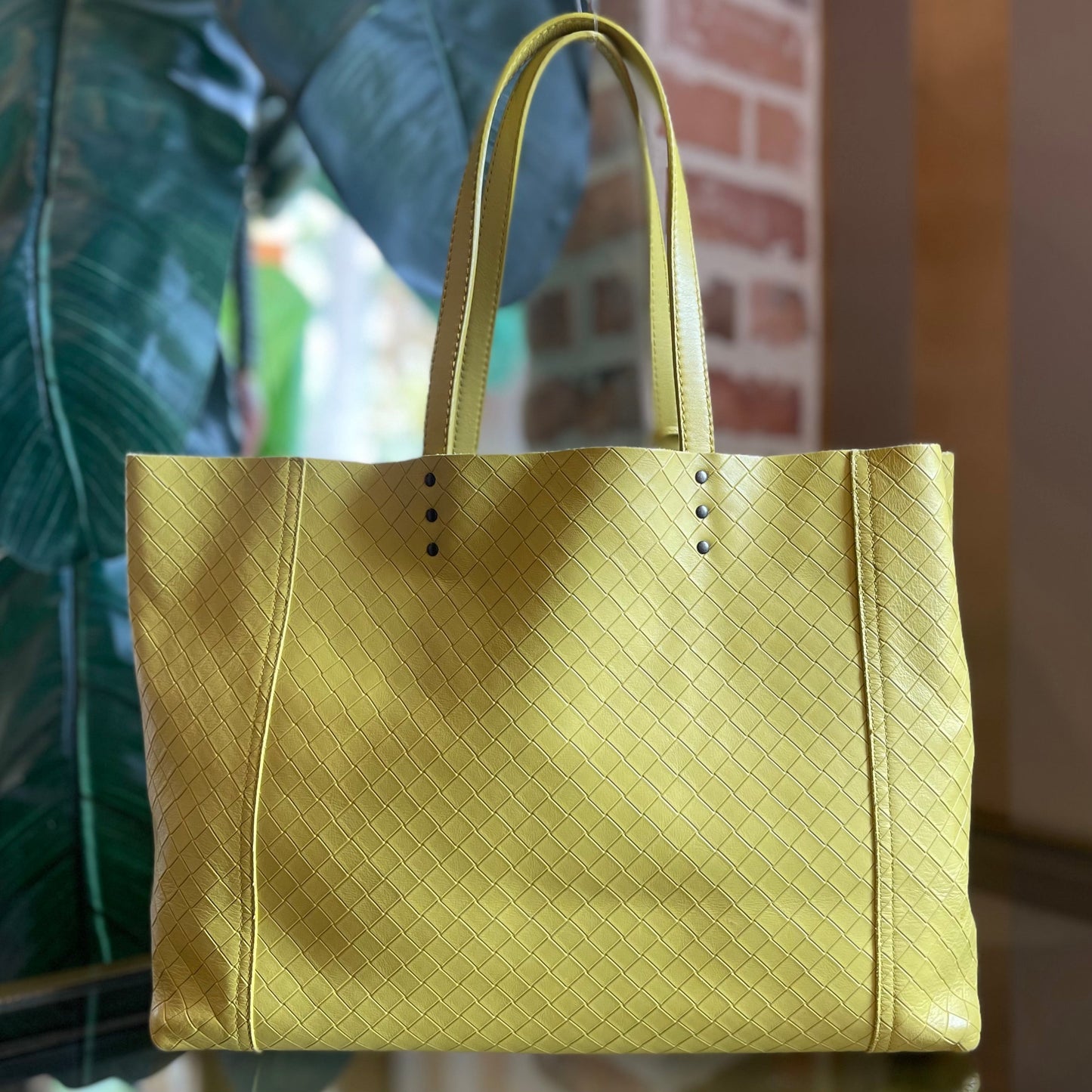 BOTTEGA VENETA Yellow Bottega Veneta Intrecciomirage Tote Leather Medium TS