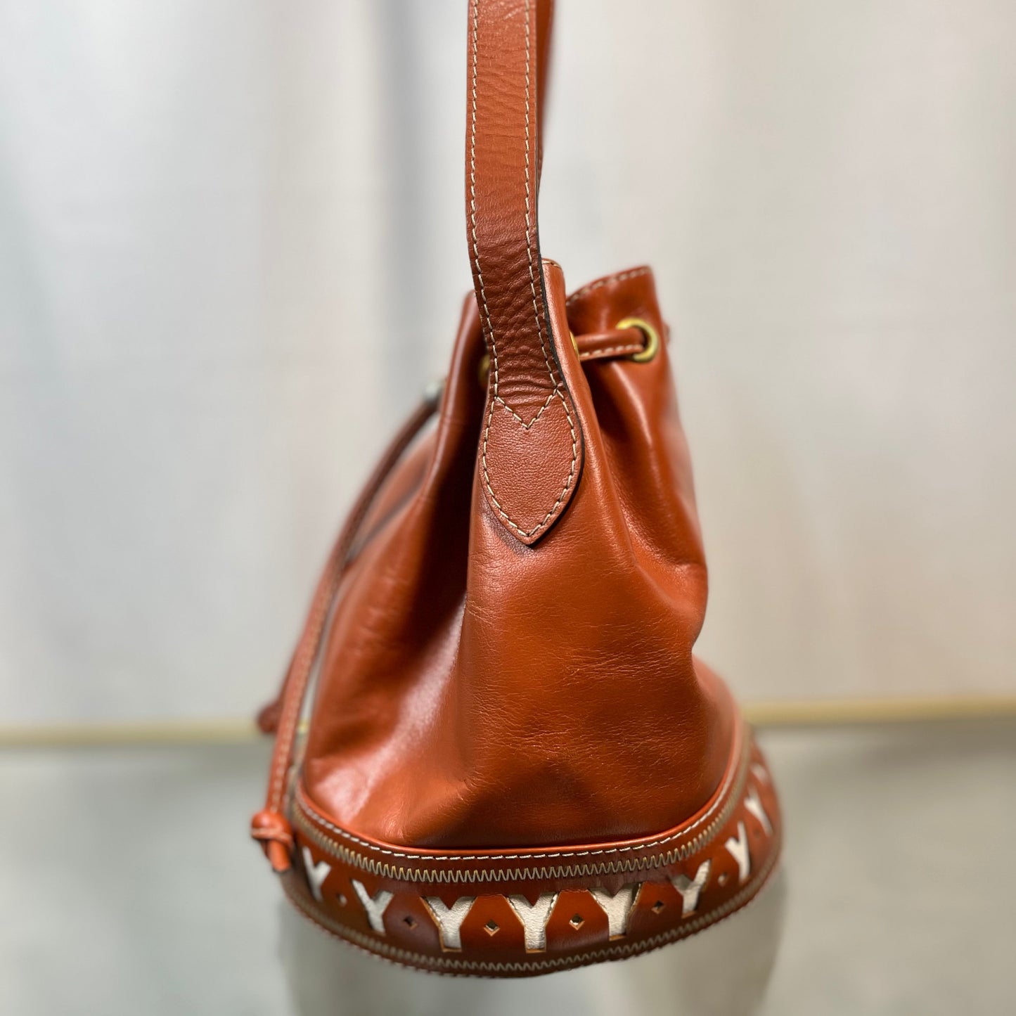 YVES SAINT LAURENT Brown Leather Y Charm Bucket Bag TS3782