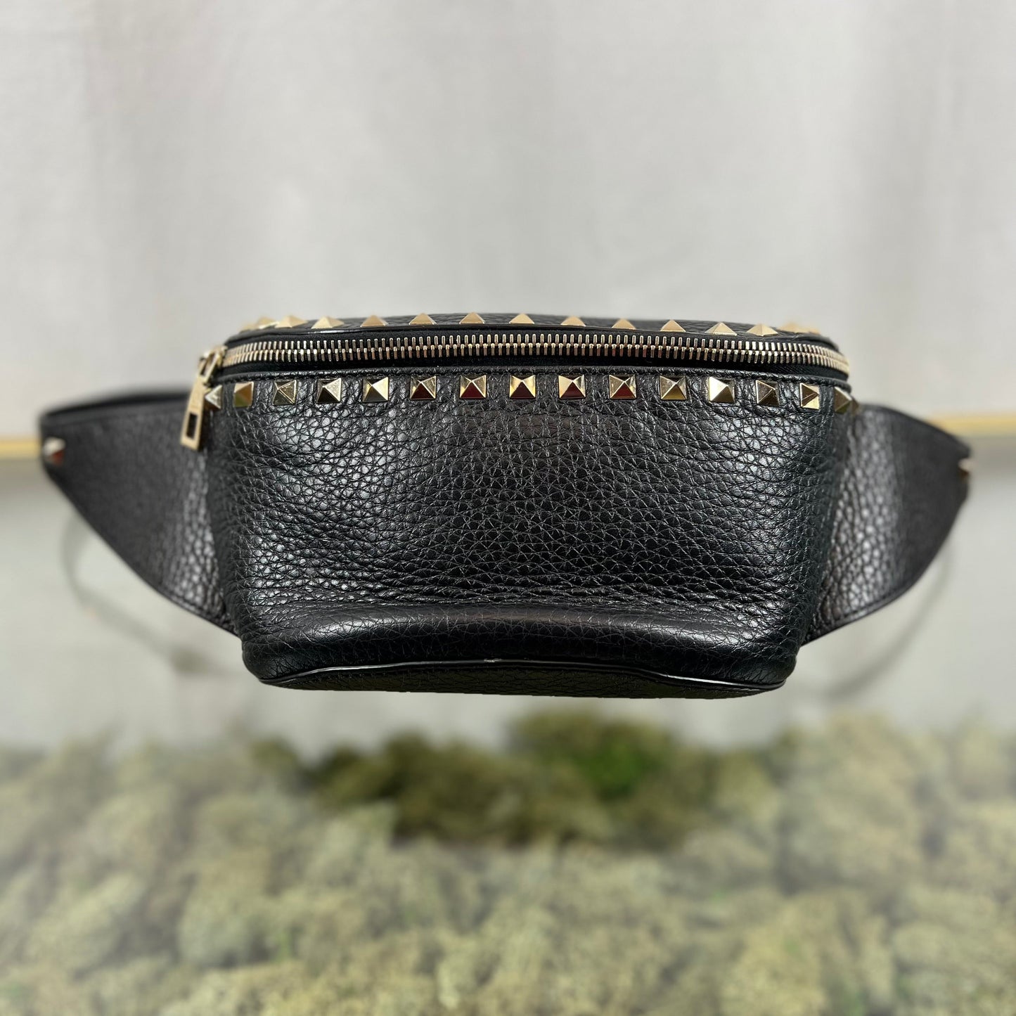 VALENTINO Rockstud Black Leather Belt Bag