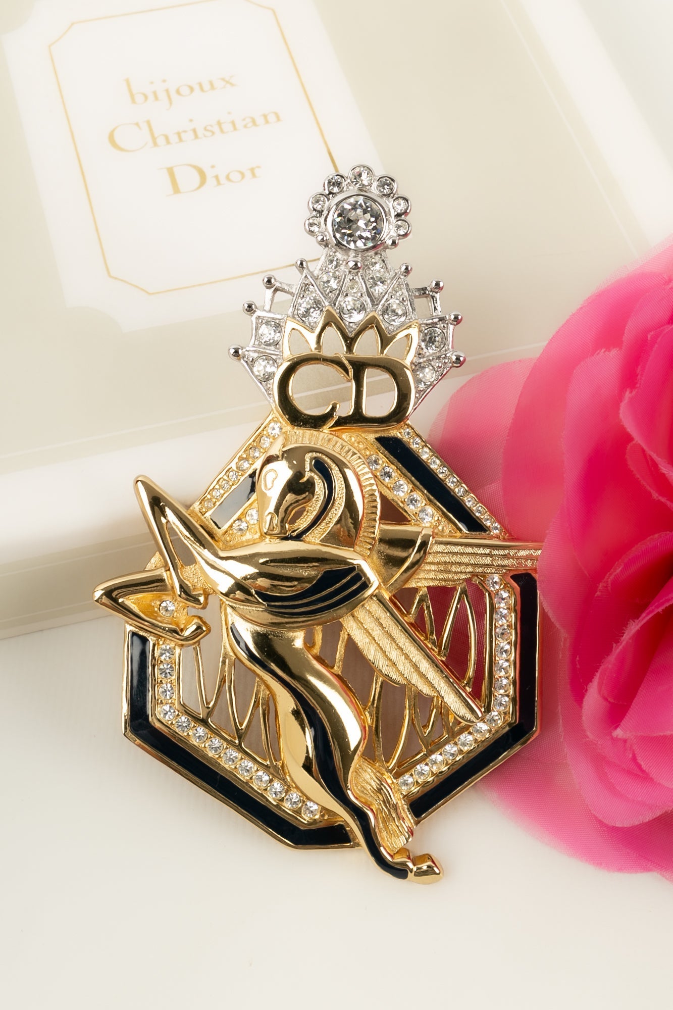 Broche pégase Dior