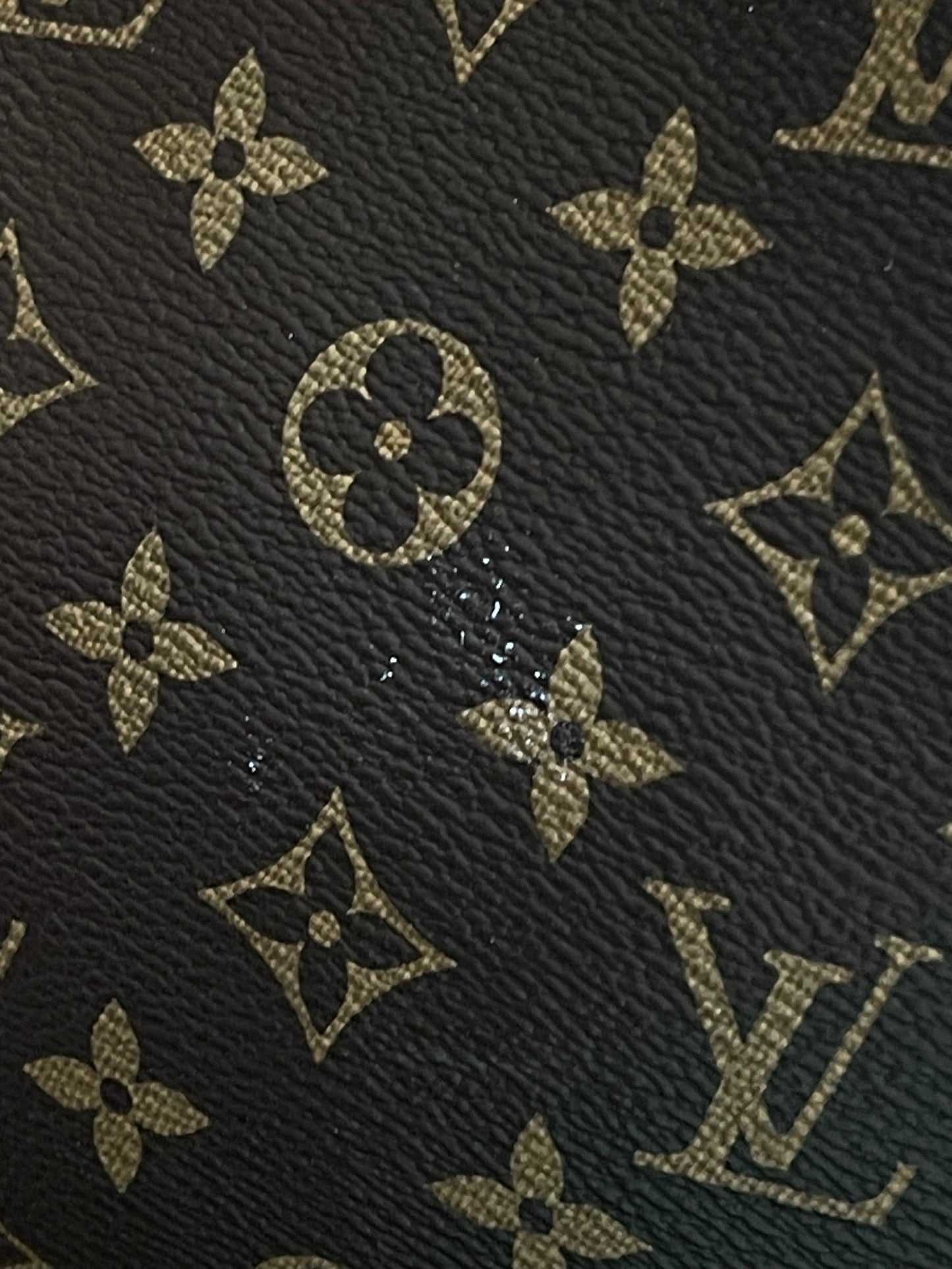 LOUIS VUITTON Graceful MM Shoulder Bag