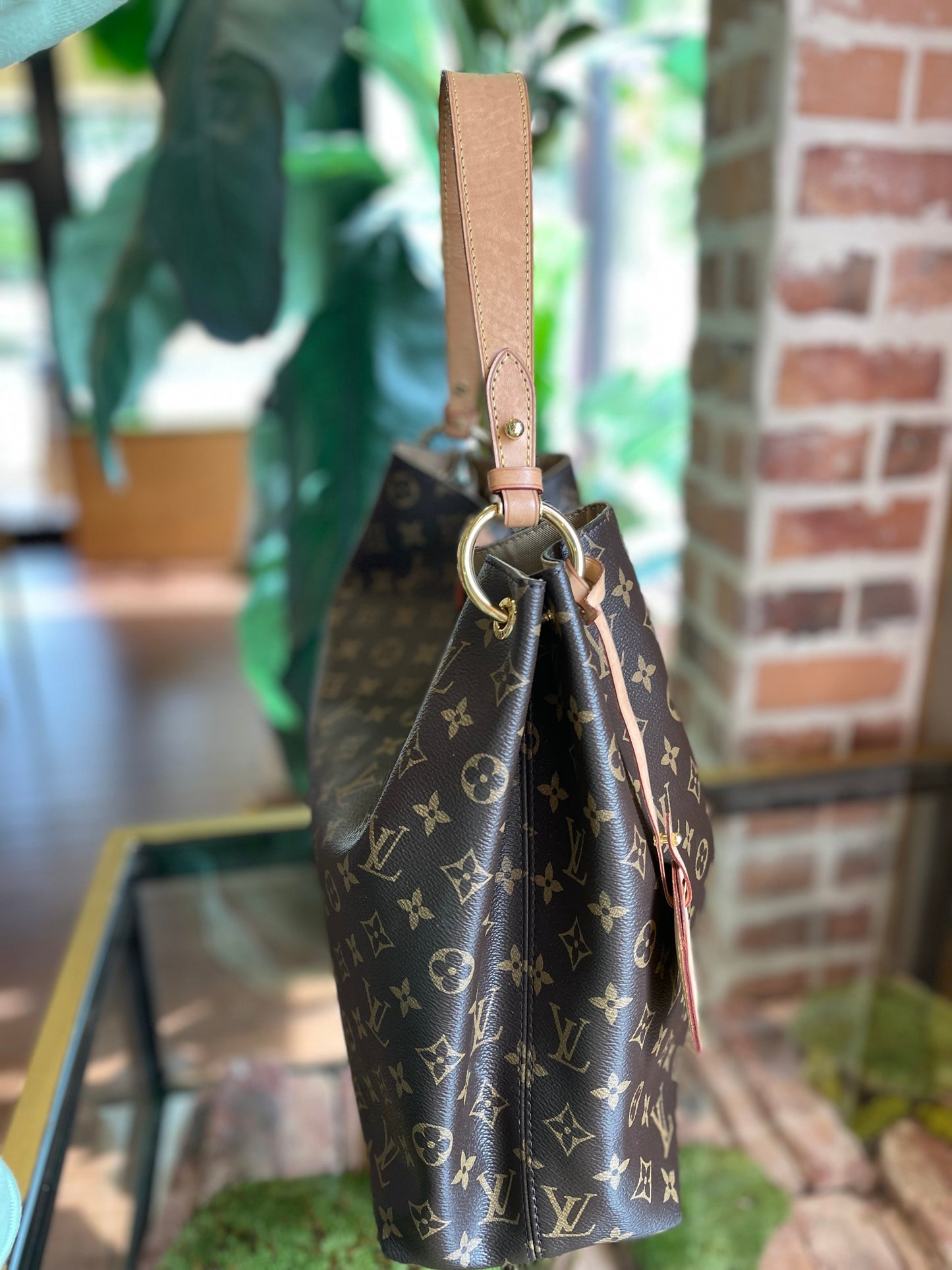 LOUIS VUITTON Graceful MM Shoulder Bag