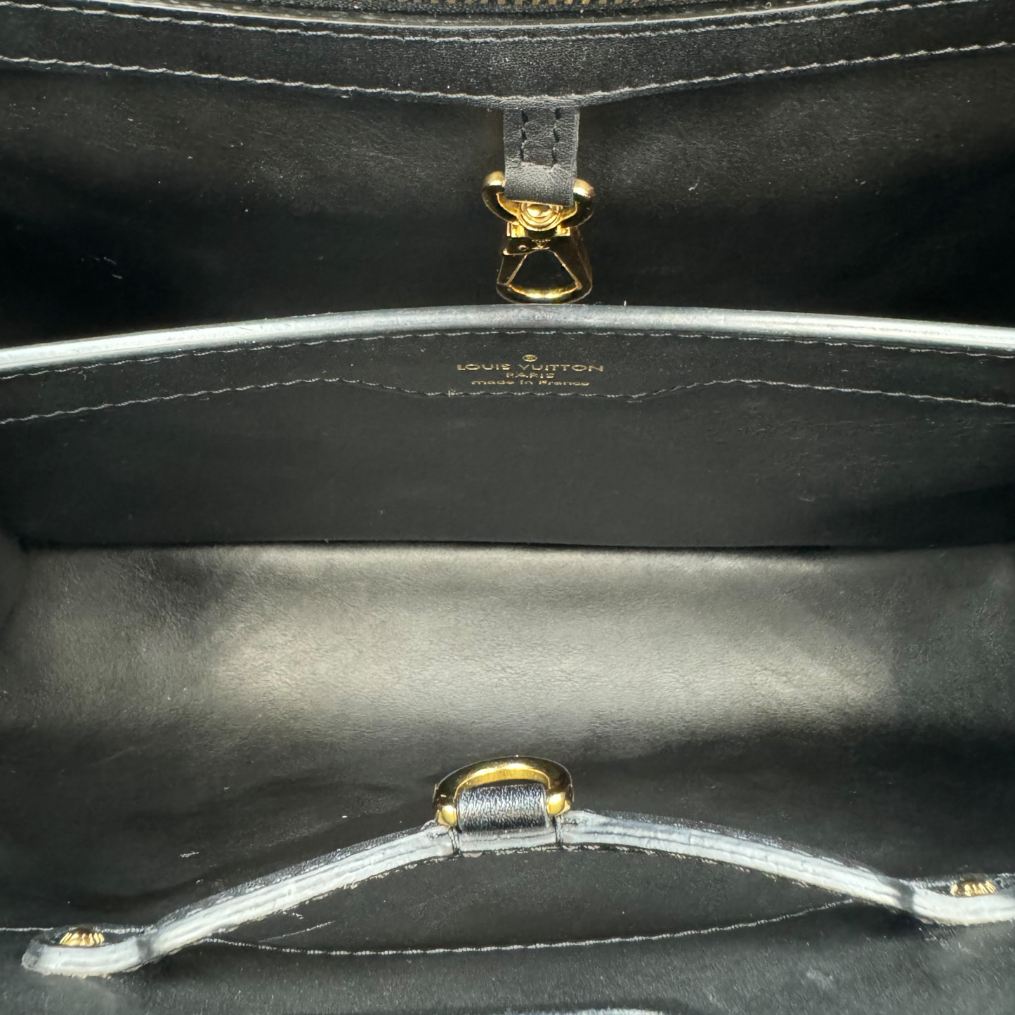 Louis Vuitton Capucines MM Black  Lambskin