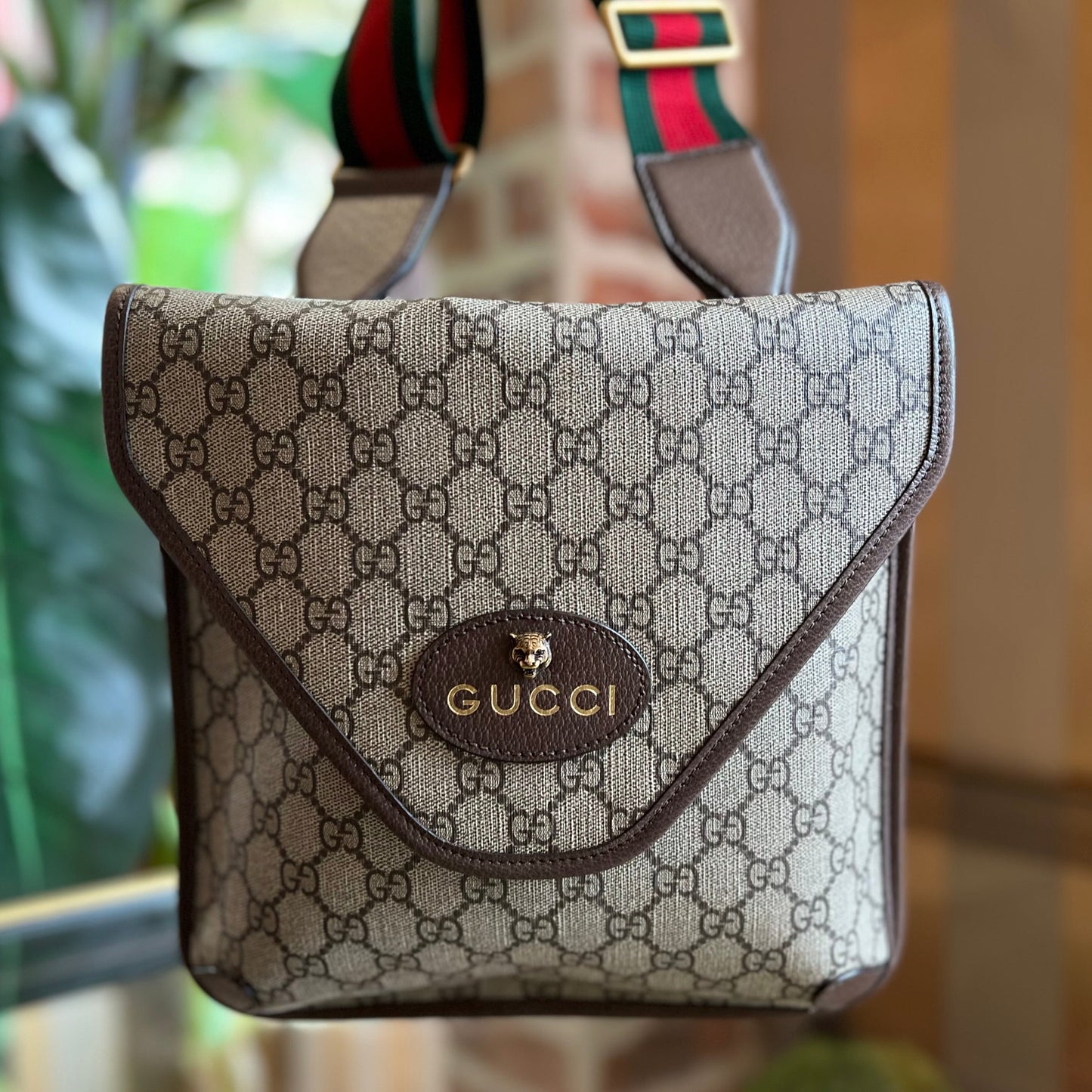 GUCCI Neo Vintage Medium Beige GG Supreme Monogram Web Flap Messenger Bag