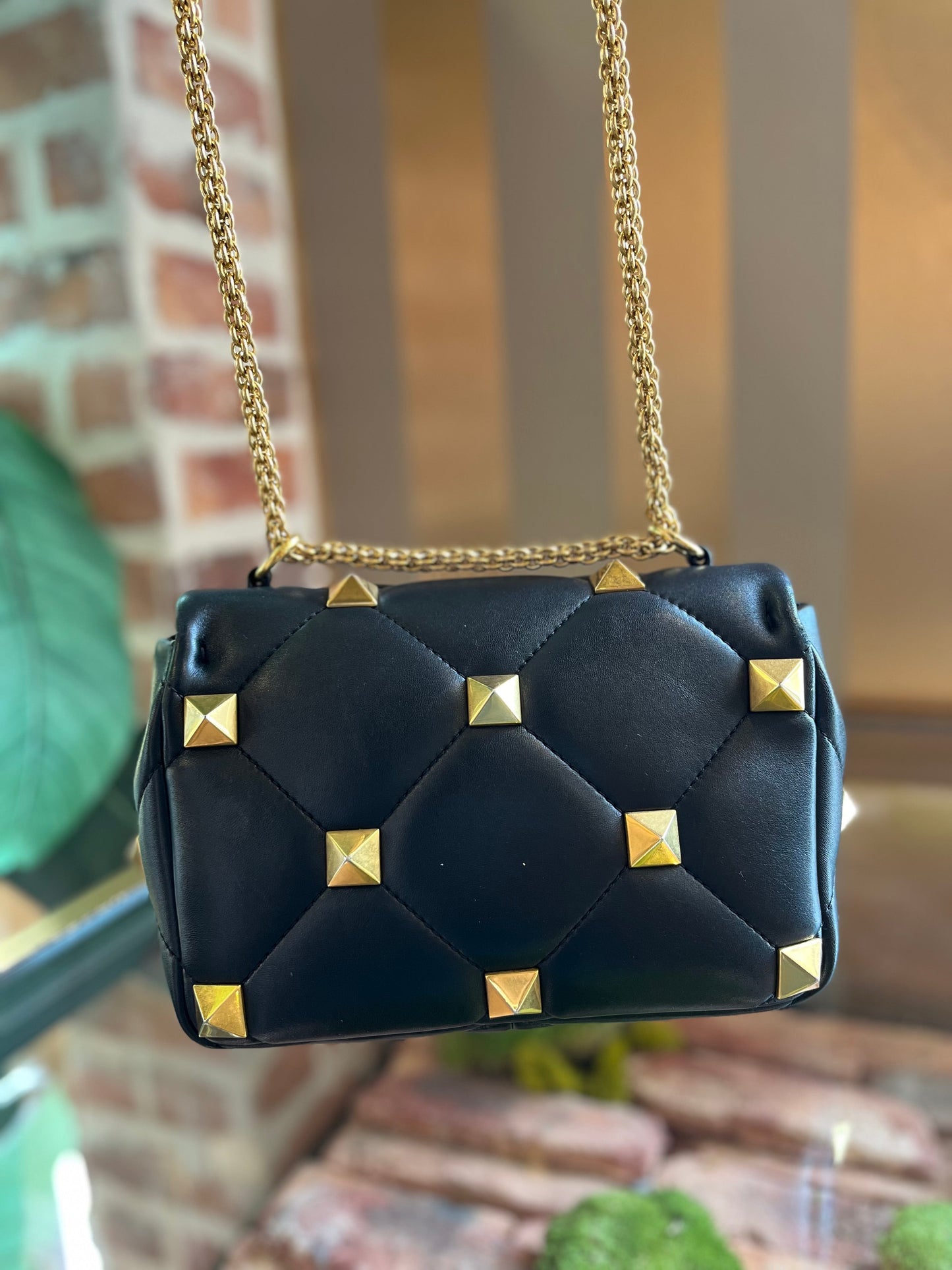 VALENTINO Black Roman Leather Rockstud Shoulder Bag