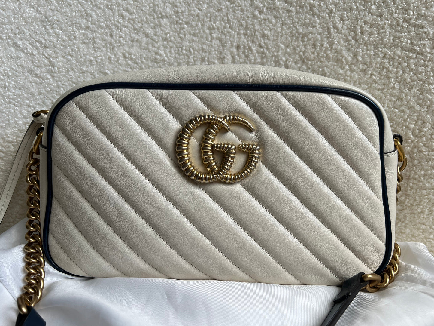 Gucci Torchon GG White Marmont Small Shoulder Bag (RRP £1180)