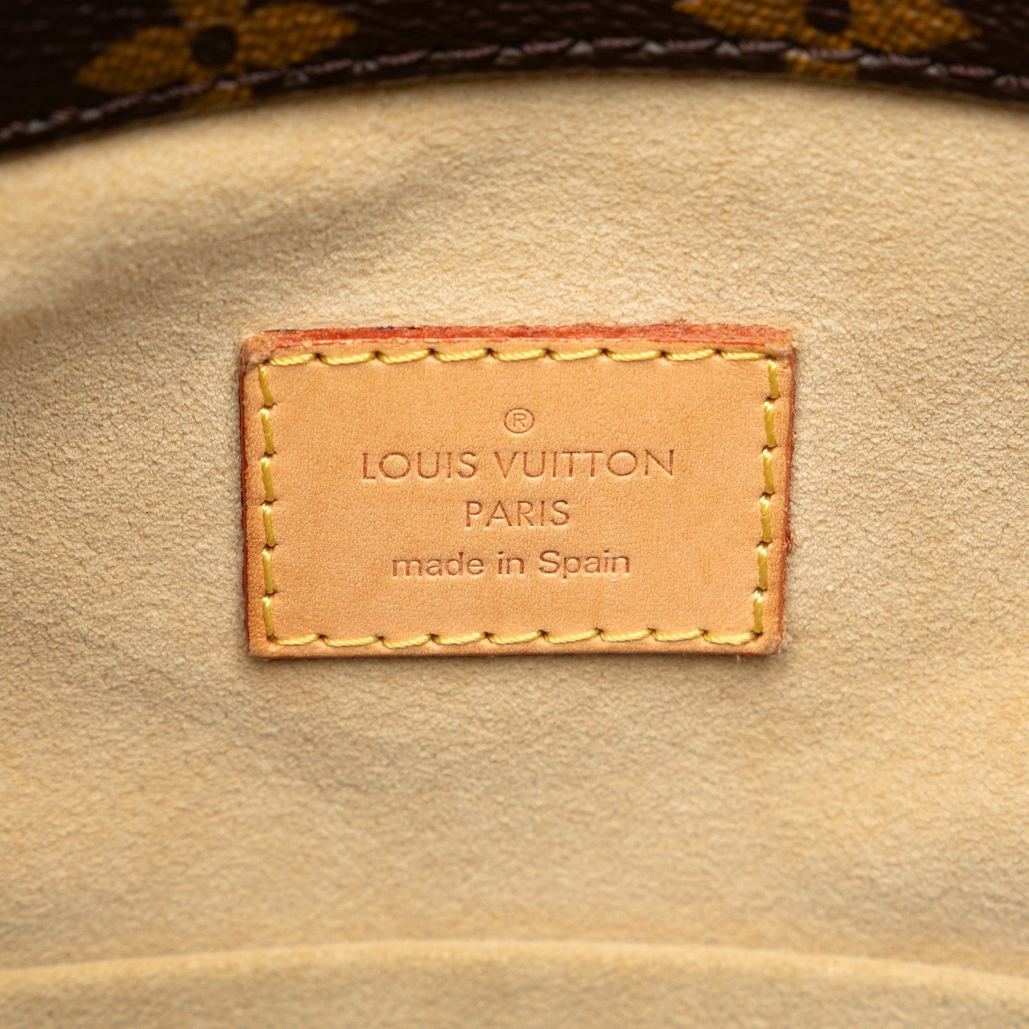 Louis Vuitton Artsy MM Monogram Canvas