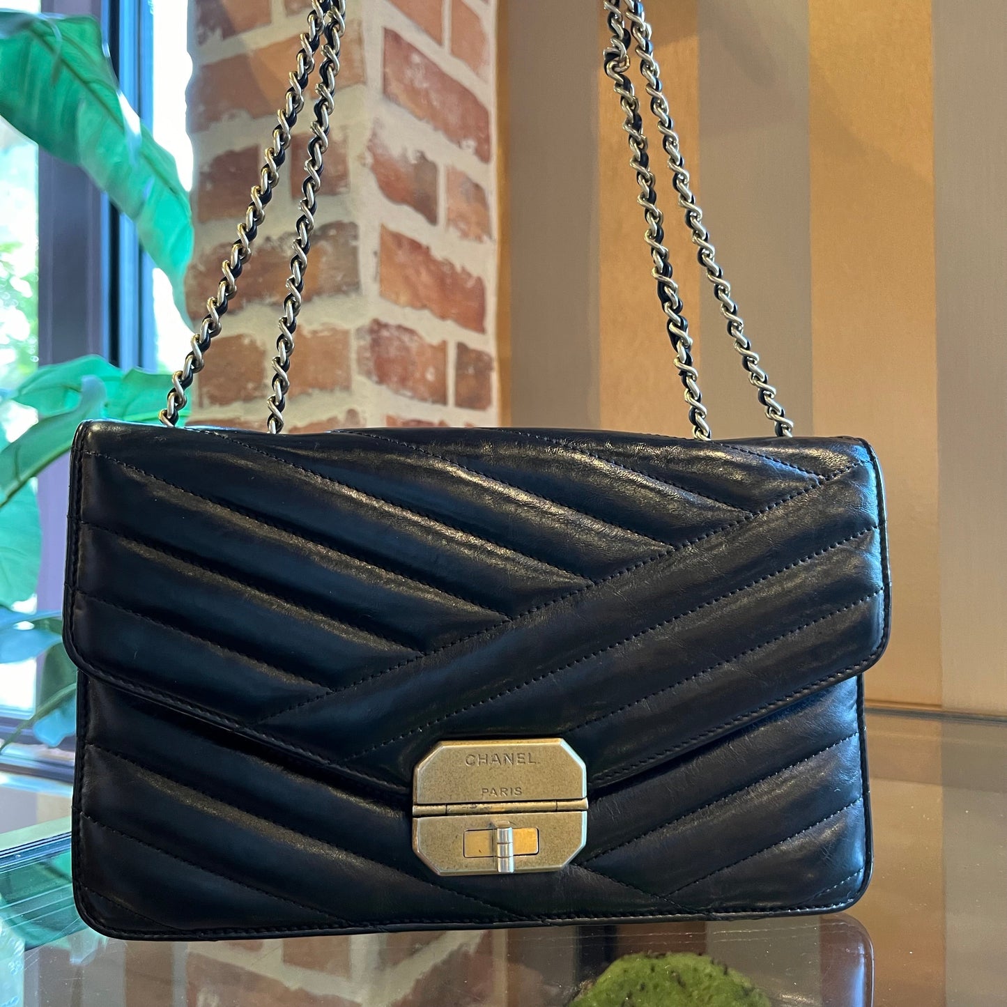 CHANEL Black Chevron Gabrielle Flap Bag ADI1070