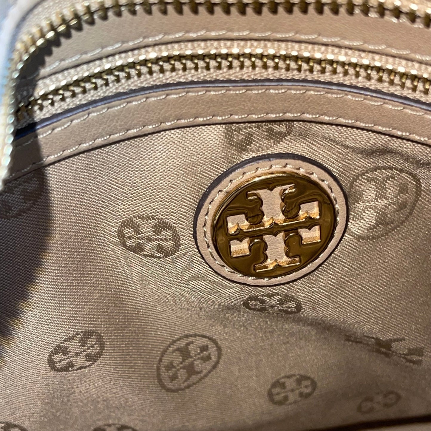 TORY BURCH Tan Hobo Snap Lock Shoulder Bag