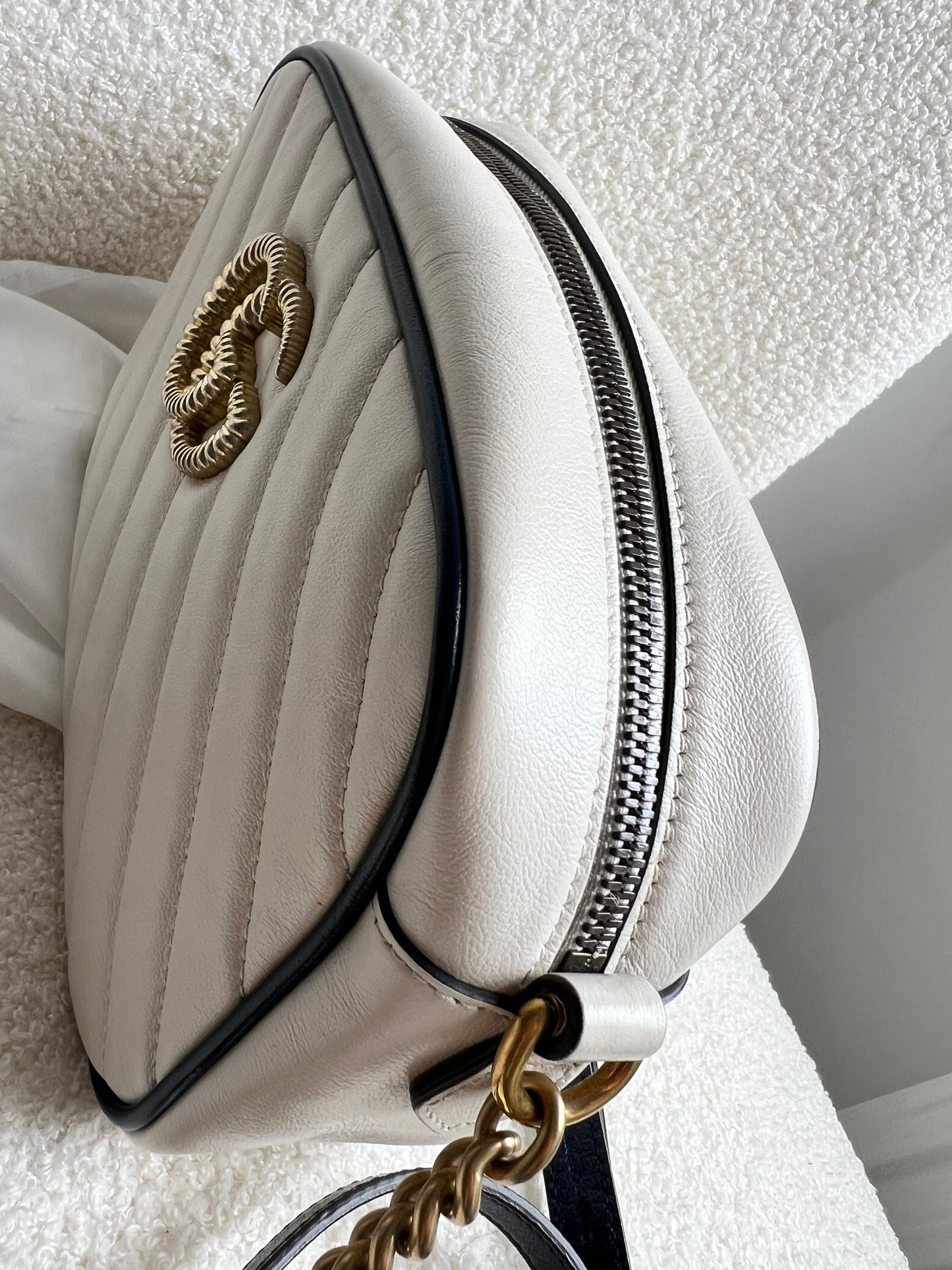 Gucci Torchon GG White Marmont Small Shoulder Bag (RRP £1180)