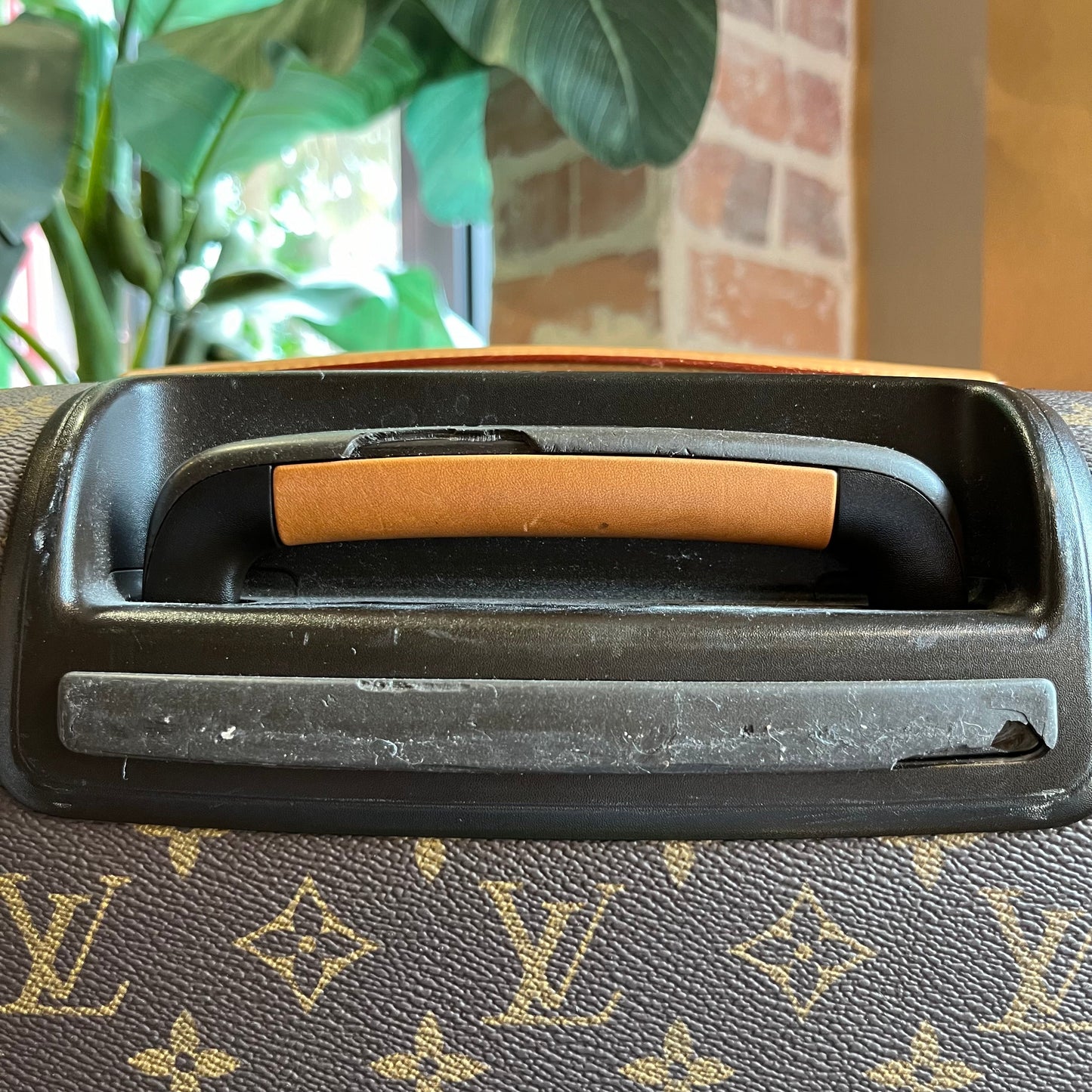 LOUIS VUITTON Monogram Business Pegase TS