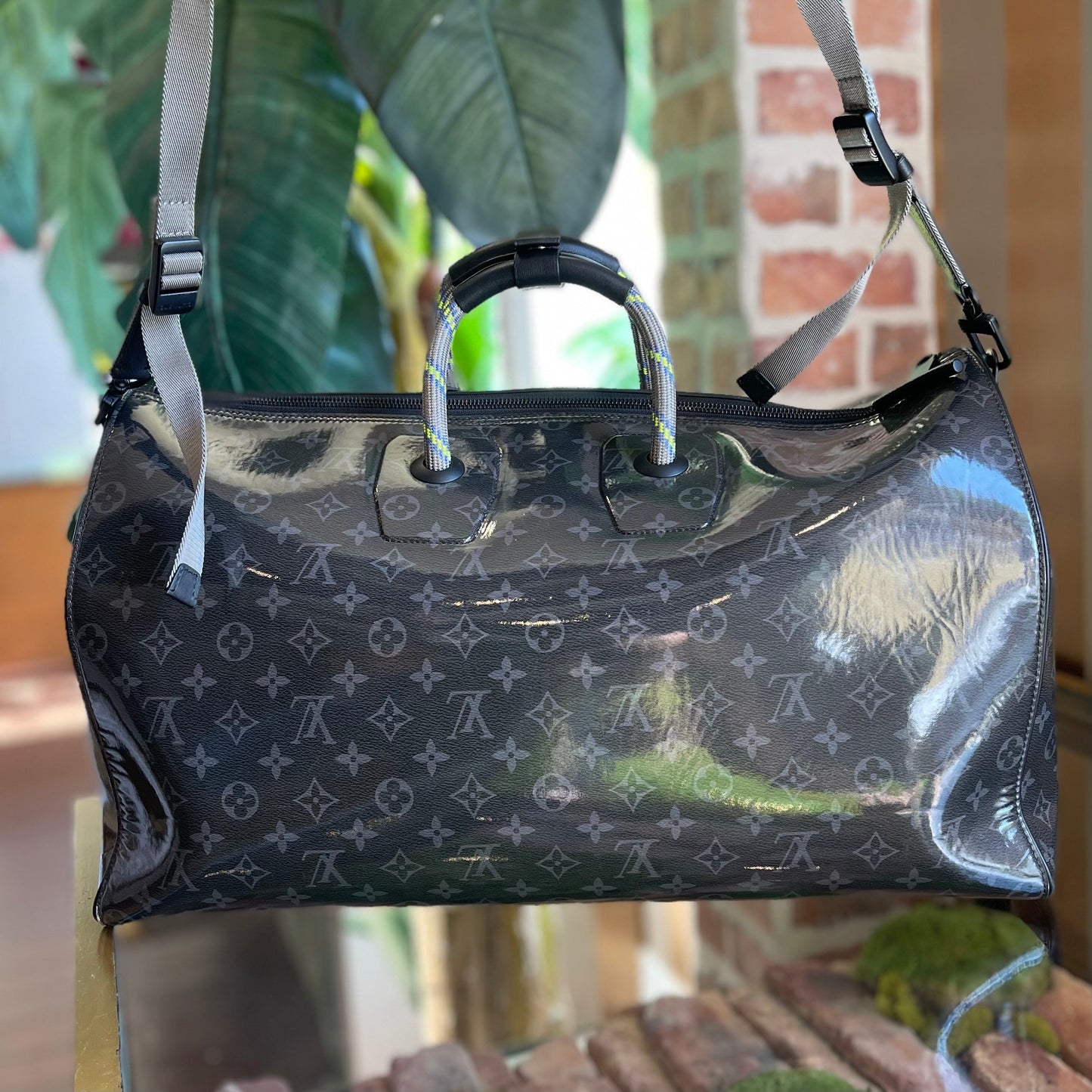 LOUIS VUITTON Monogram Eclipse Glaze Keepall Bandouliere 50