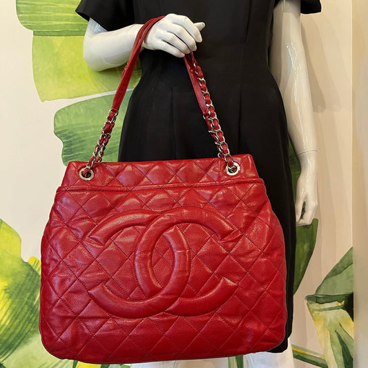 CHANEL Red Caviar Quilted Timeless CC Soft Tote TS3309