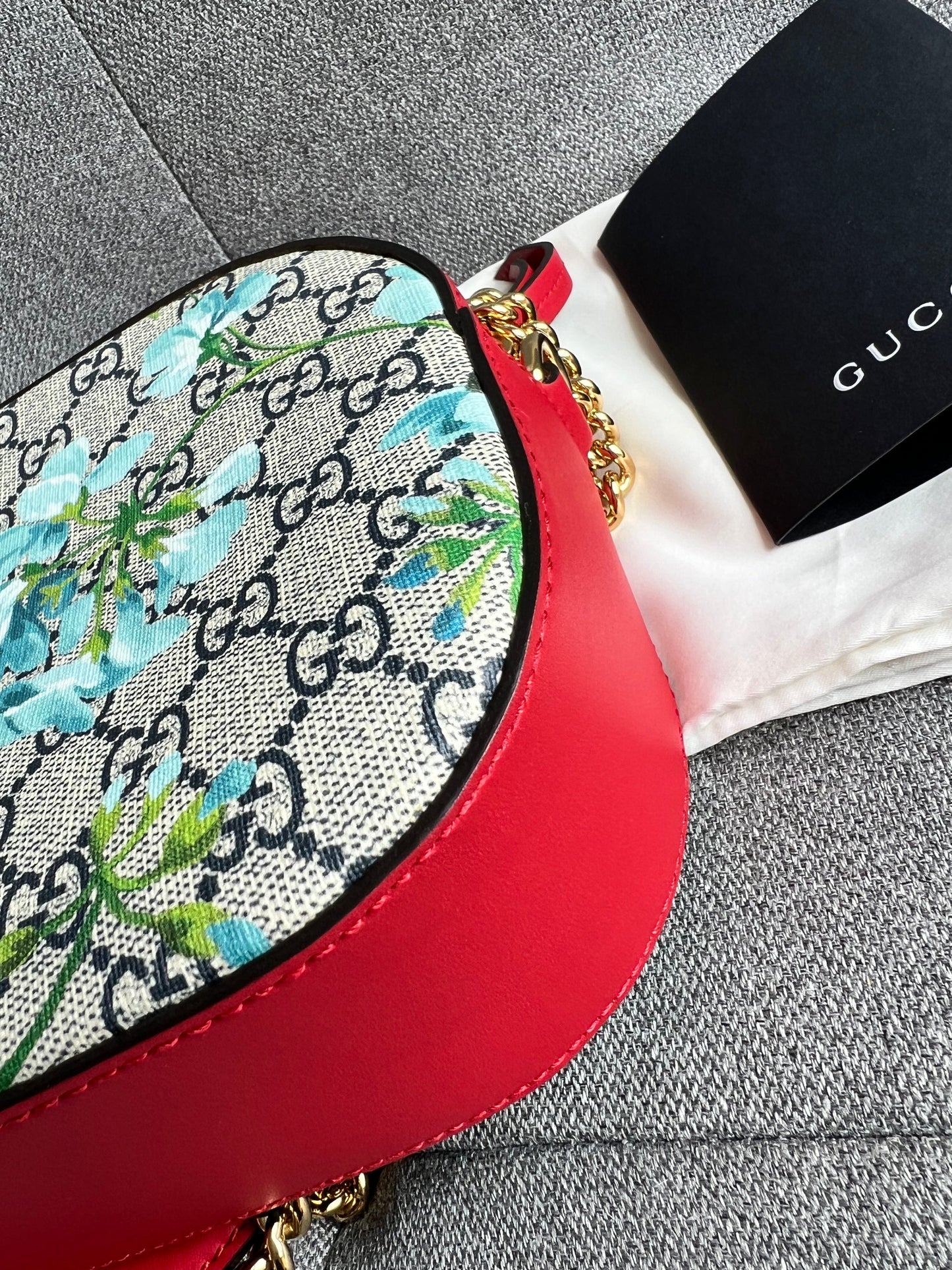 Gucci Dionysus Blooms GG Supreme Chain Mini Bag