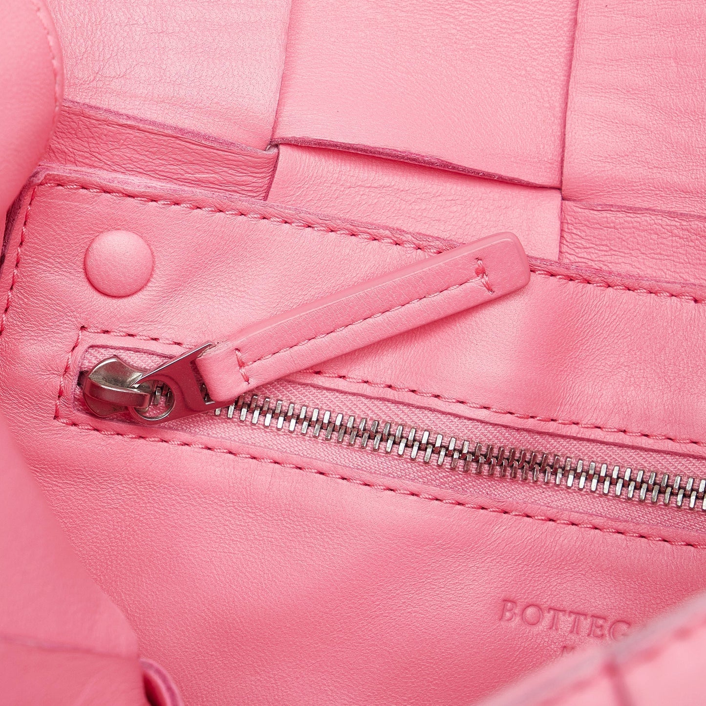 Bottega Veneta Cassette Pink Intrecciato