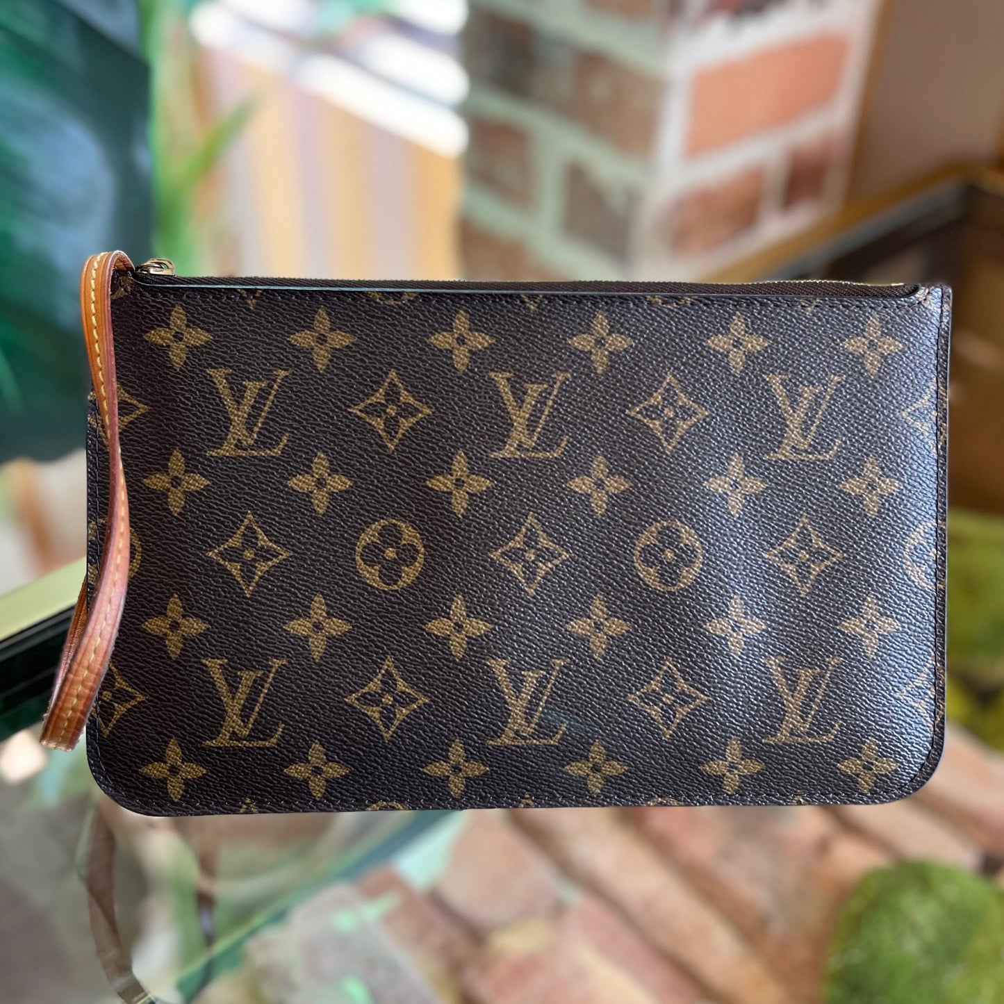 LOUIS VUITTON Monogram Never Full Pouch