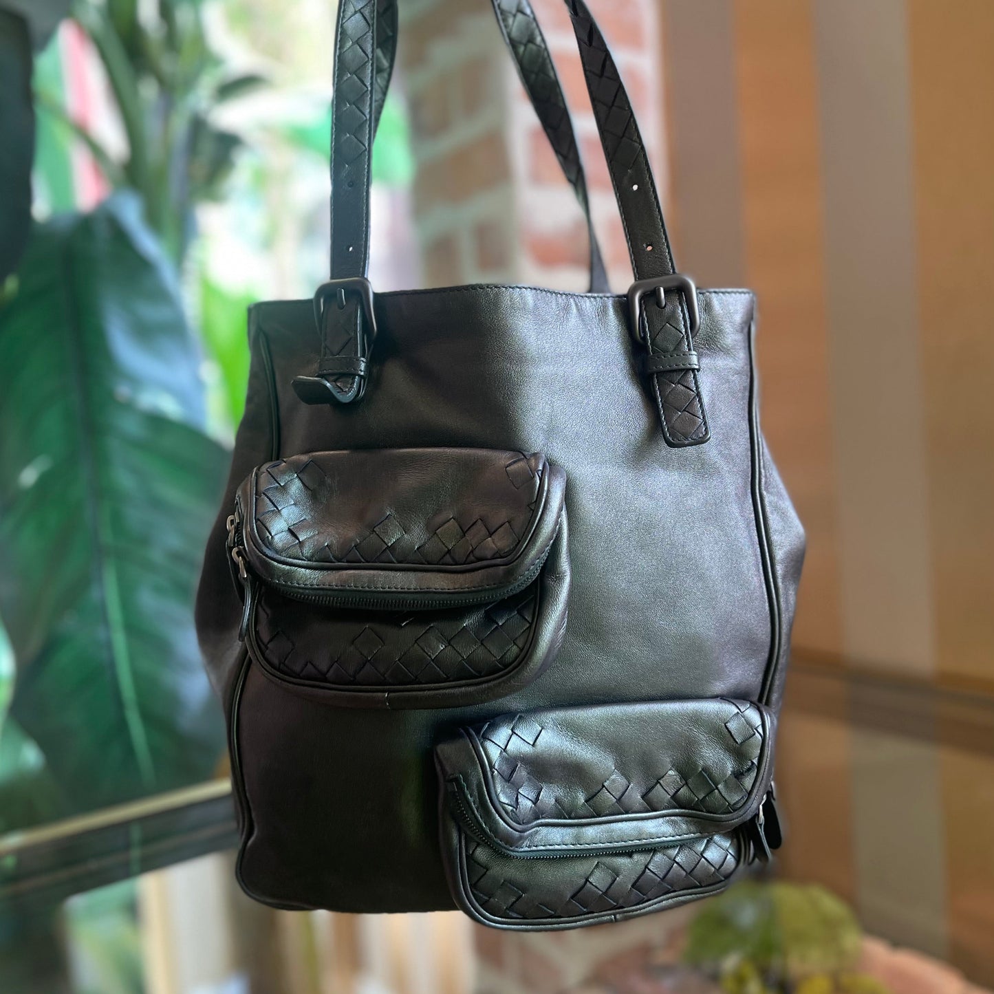 BOTTEGA VENETA Scarabee Metallic Green Intrecciato Leather Multi Pocket Tote