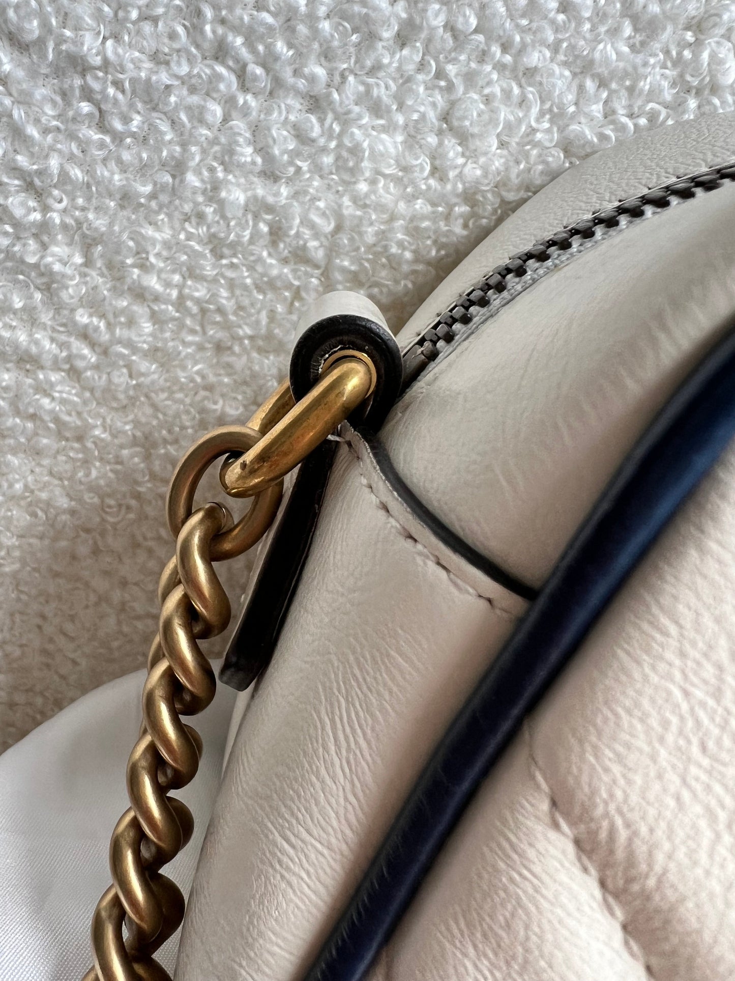 Gucci Torchon GG White Marmont Small Shoulder Bag (RRP £1180)