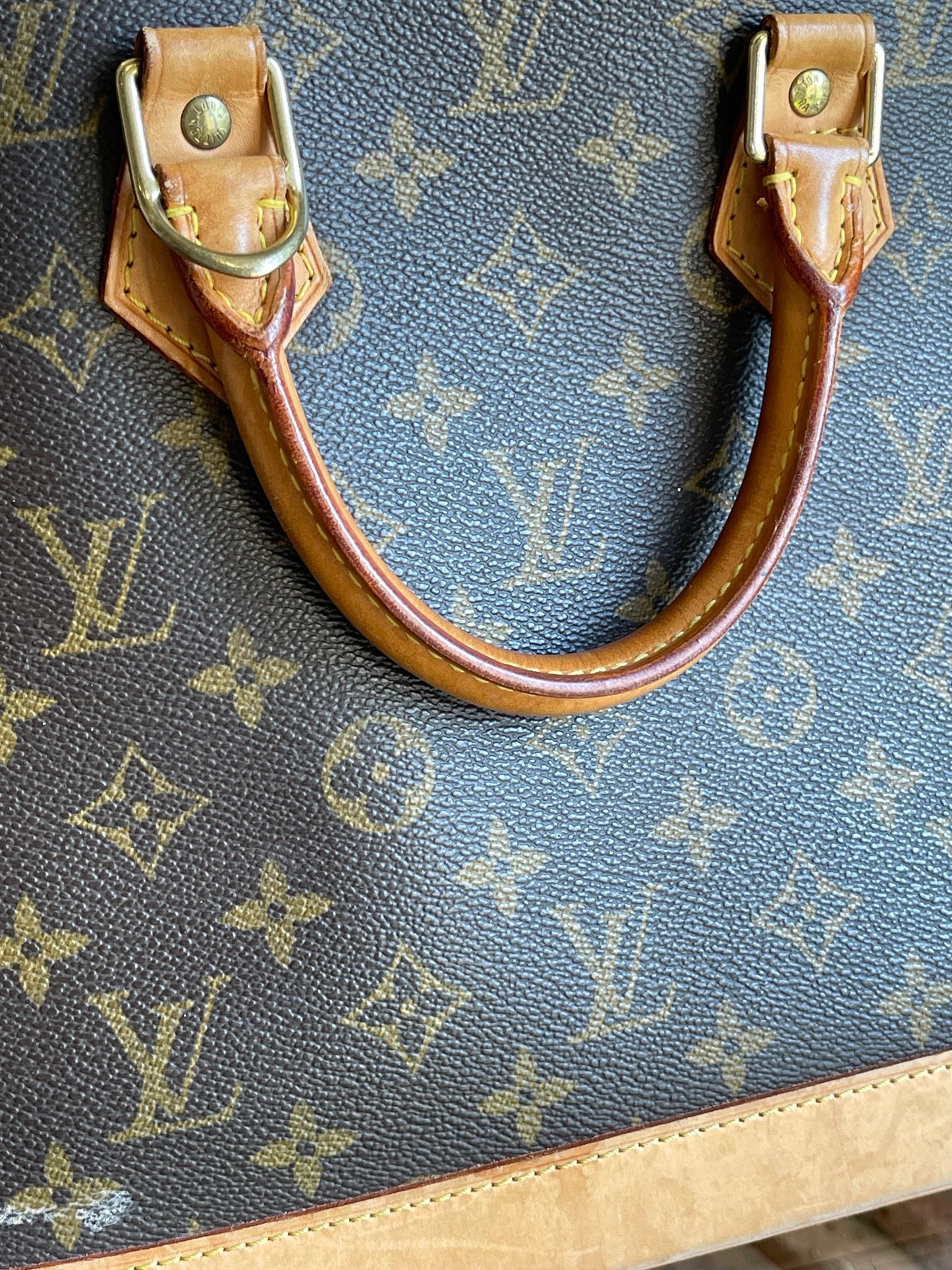 LOUIS VUITTON Monogram Alma