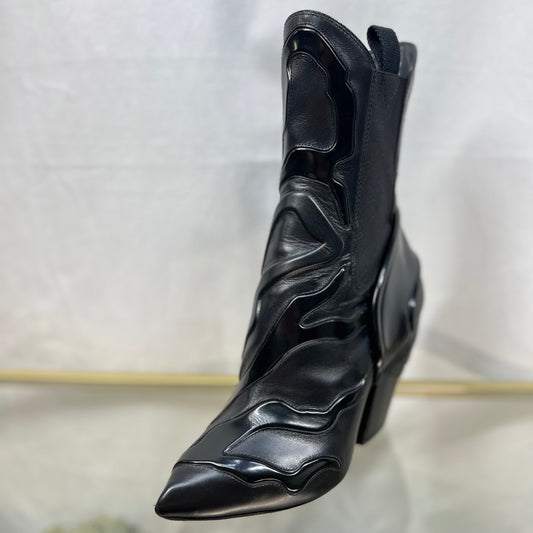 LOUIS VUITTON Black Pointed Toe Stripe Boot Leather Heels Sz 38.5