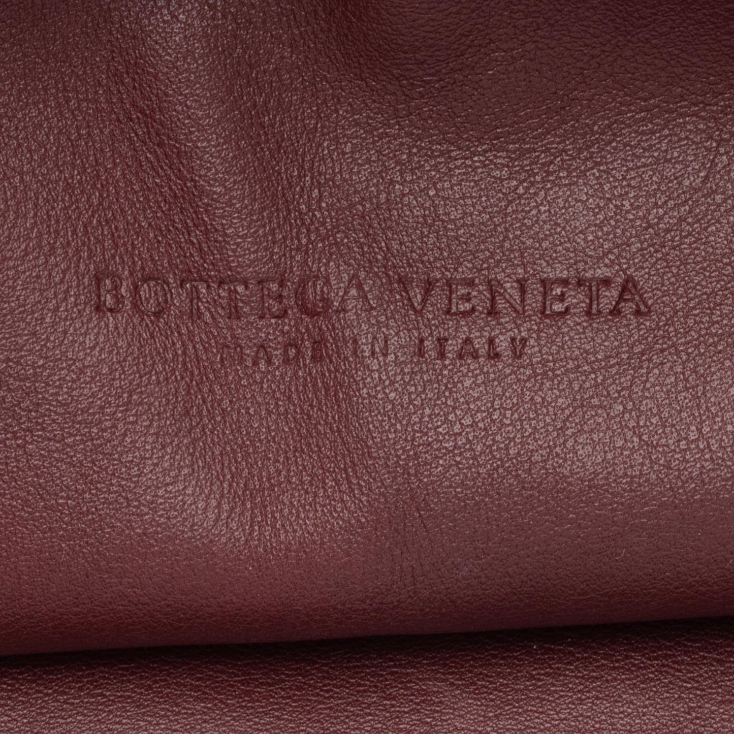 Bottega Veneta Calfskin The Pouch Clutch (SHF-cWyZ85)