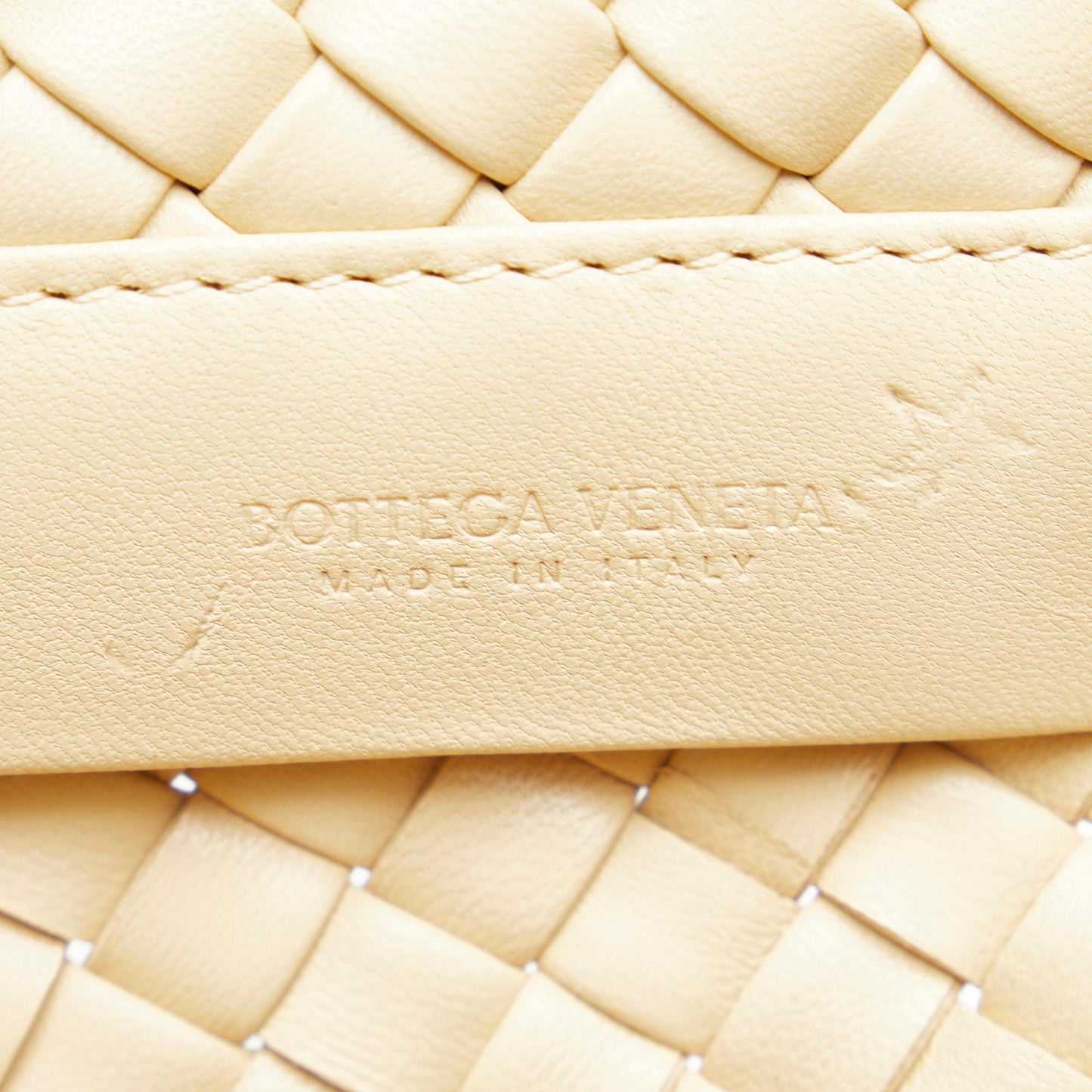 Bottega Veneta Intrecciato Fringe Crisscross Clutch (SHG-hpJJNm)